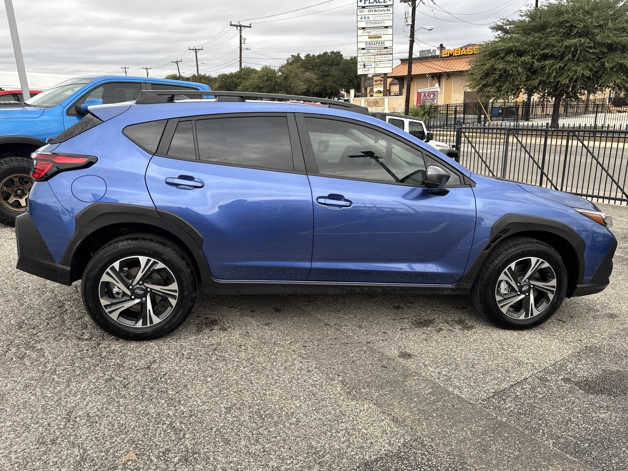 2025 Subaru Crosstrek Premium photo 2
