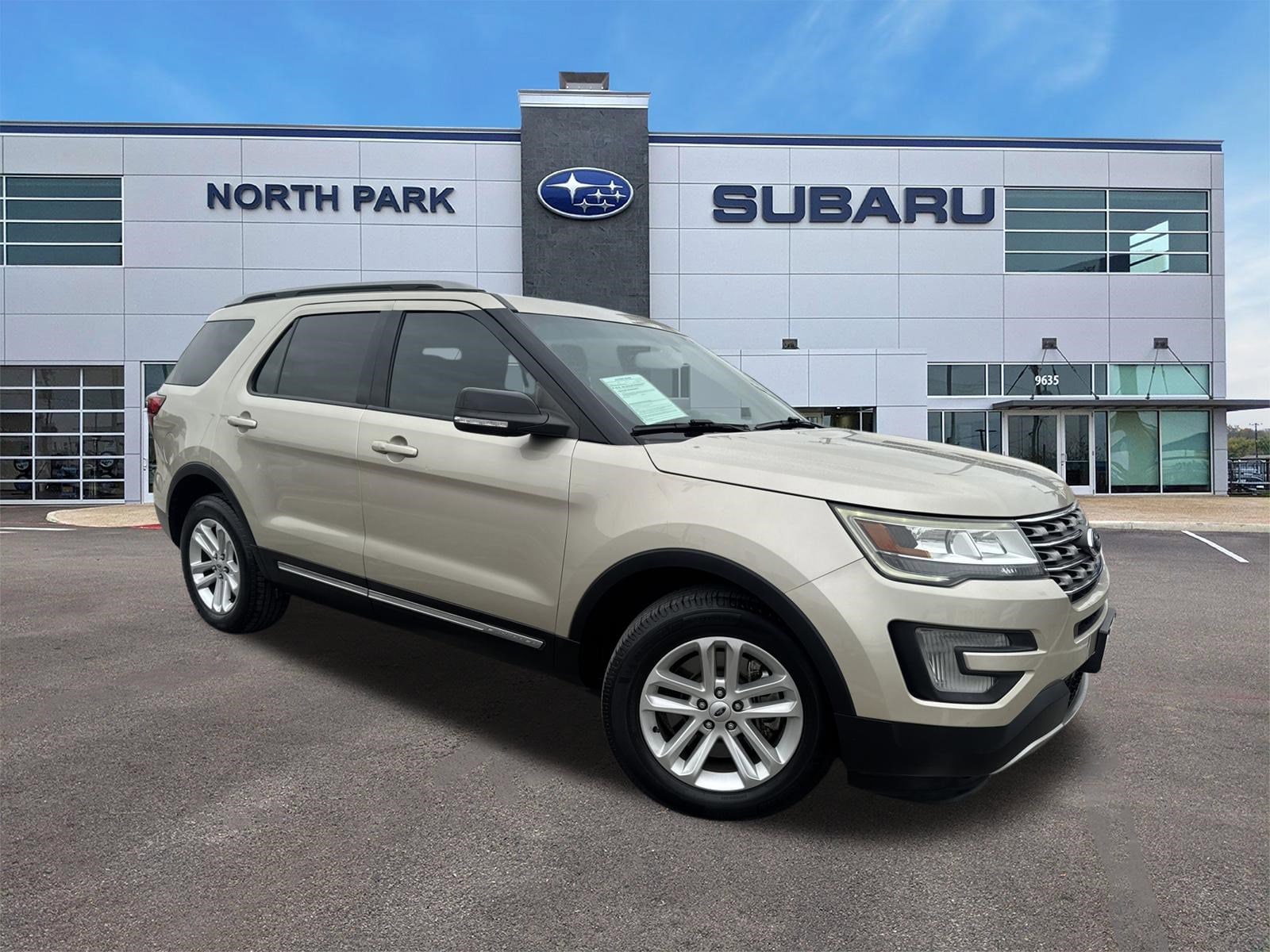 2017 Ford Explorer XLT FWD's photo