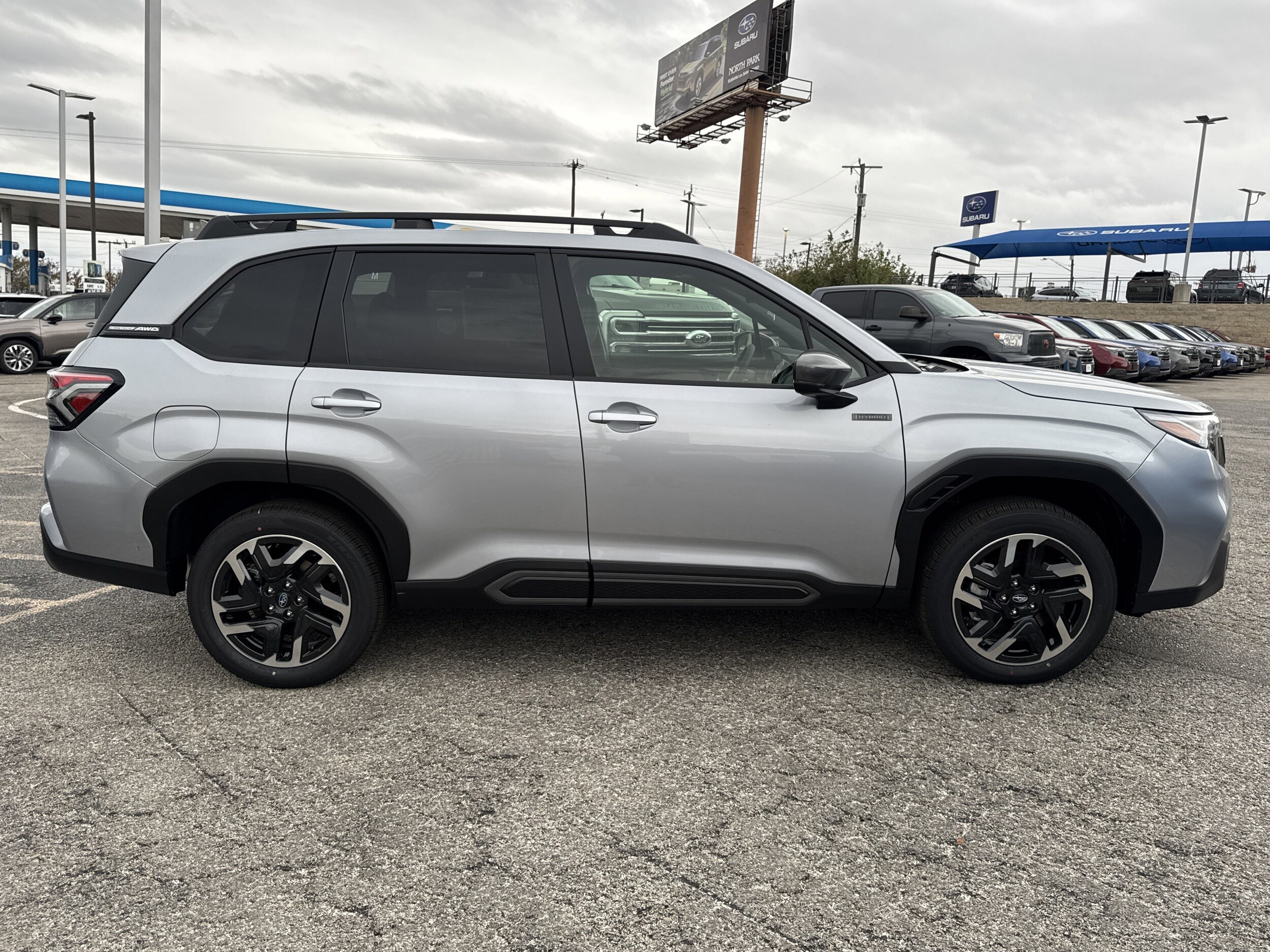 2025 Subaru Forester Limited photo 2