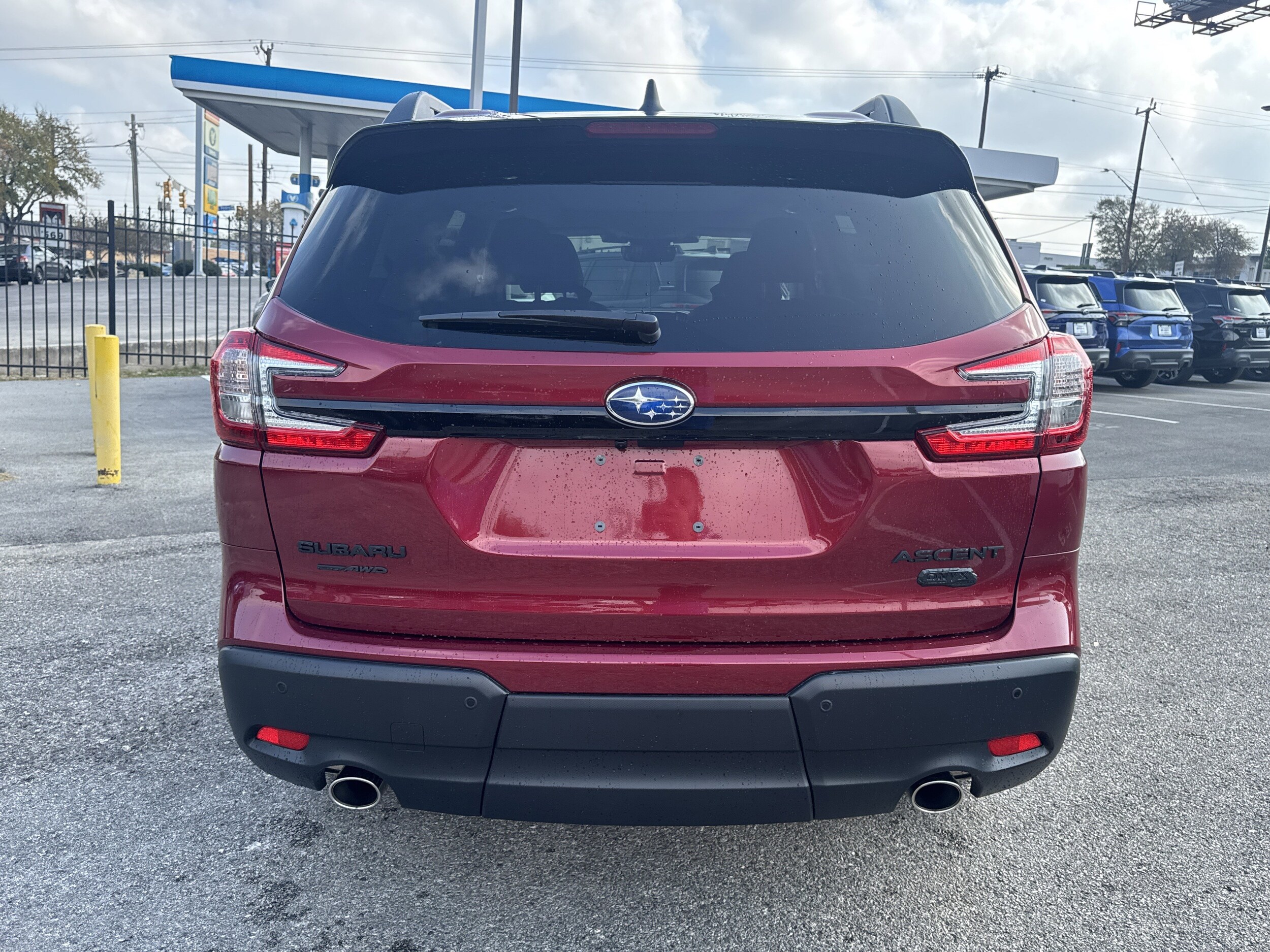 2025 Subaru Ascent Onyx Edition photo 3