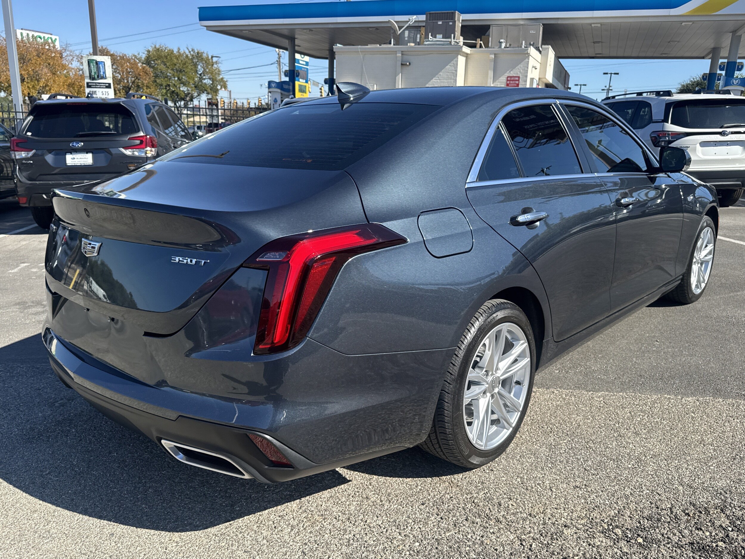 2020 Cadillac CT4 Luxury photo 2