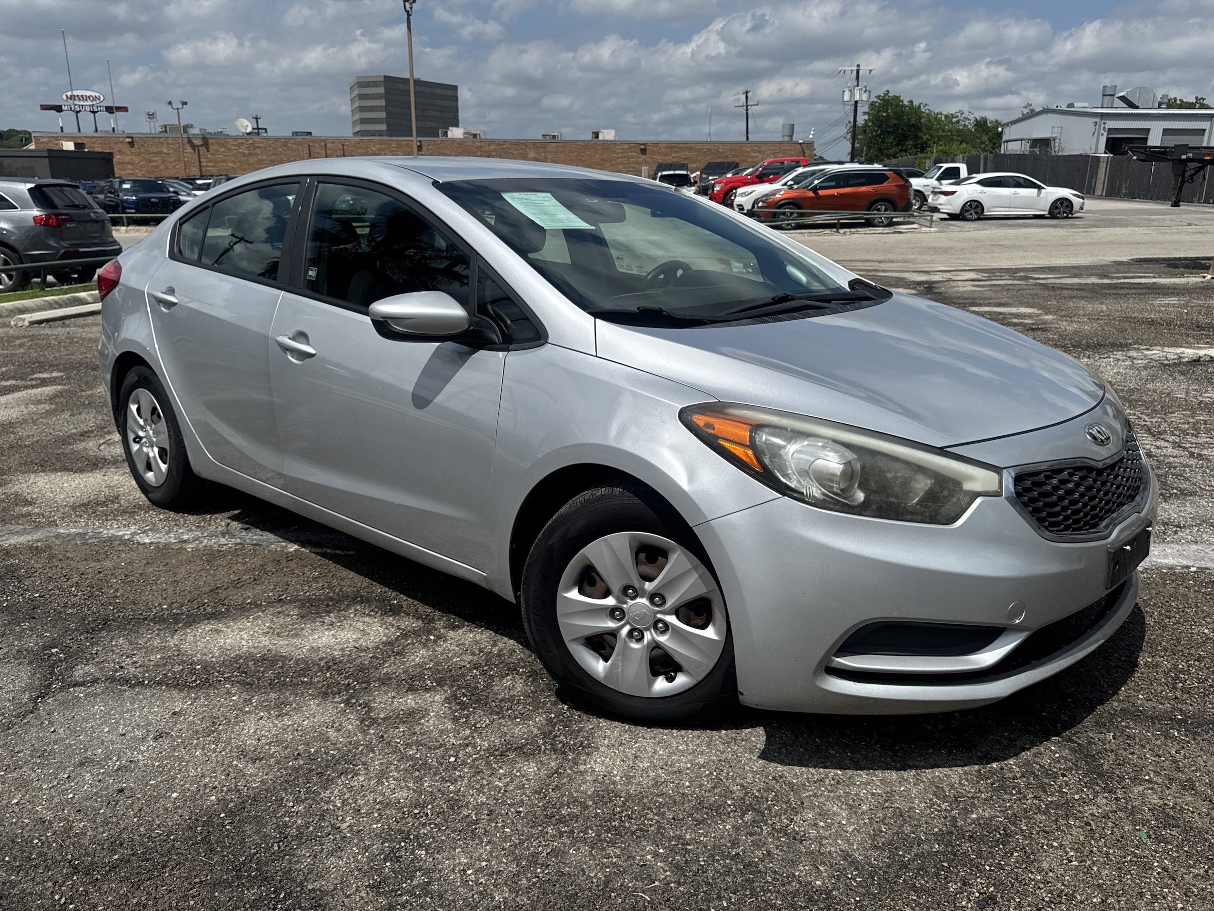 2016 Kia Forte LX AT's photo
