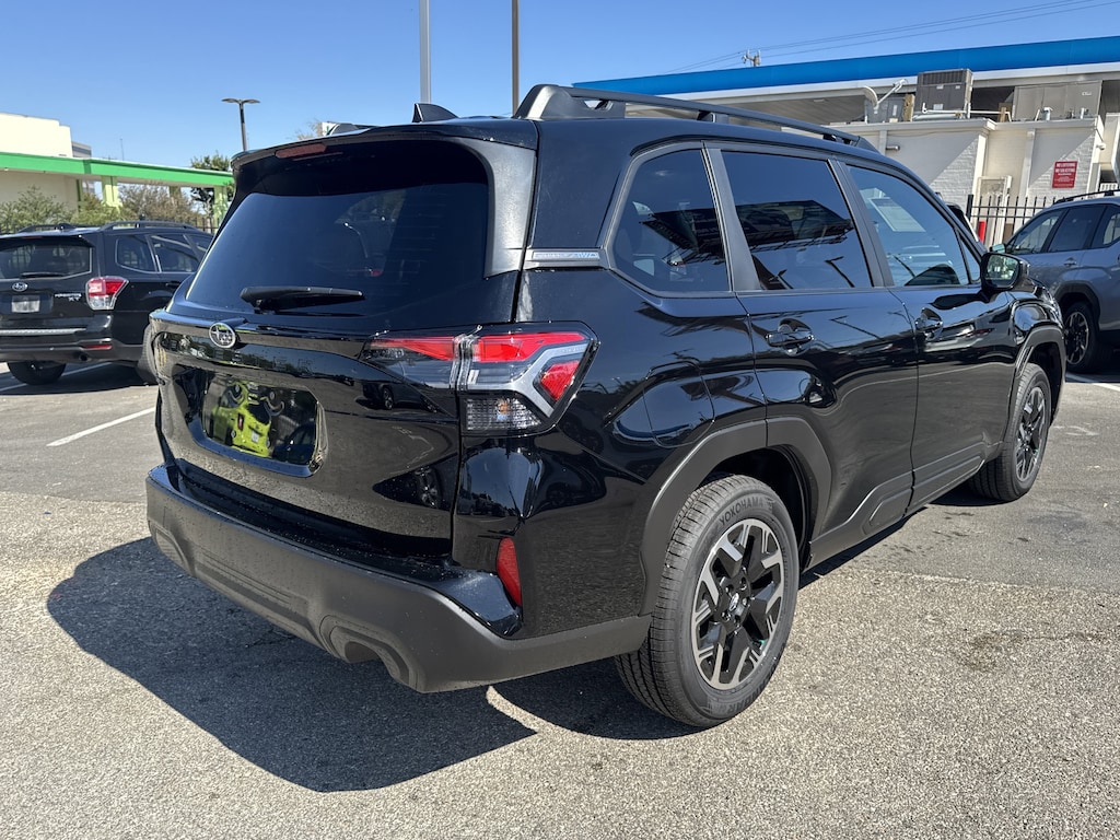New 2025 Subaru Forester Premium SUV