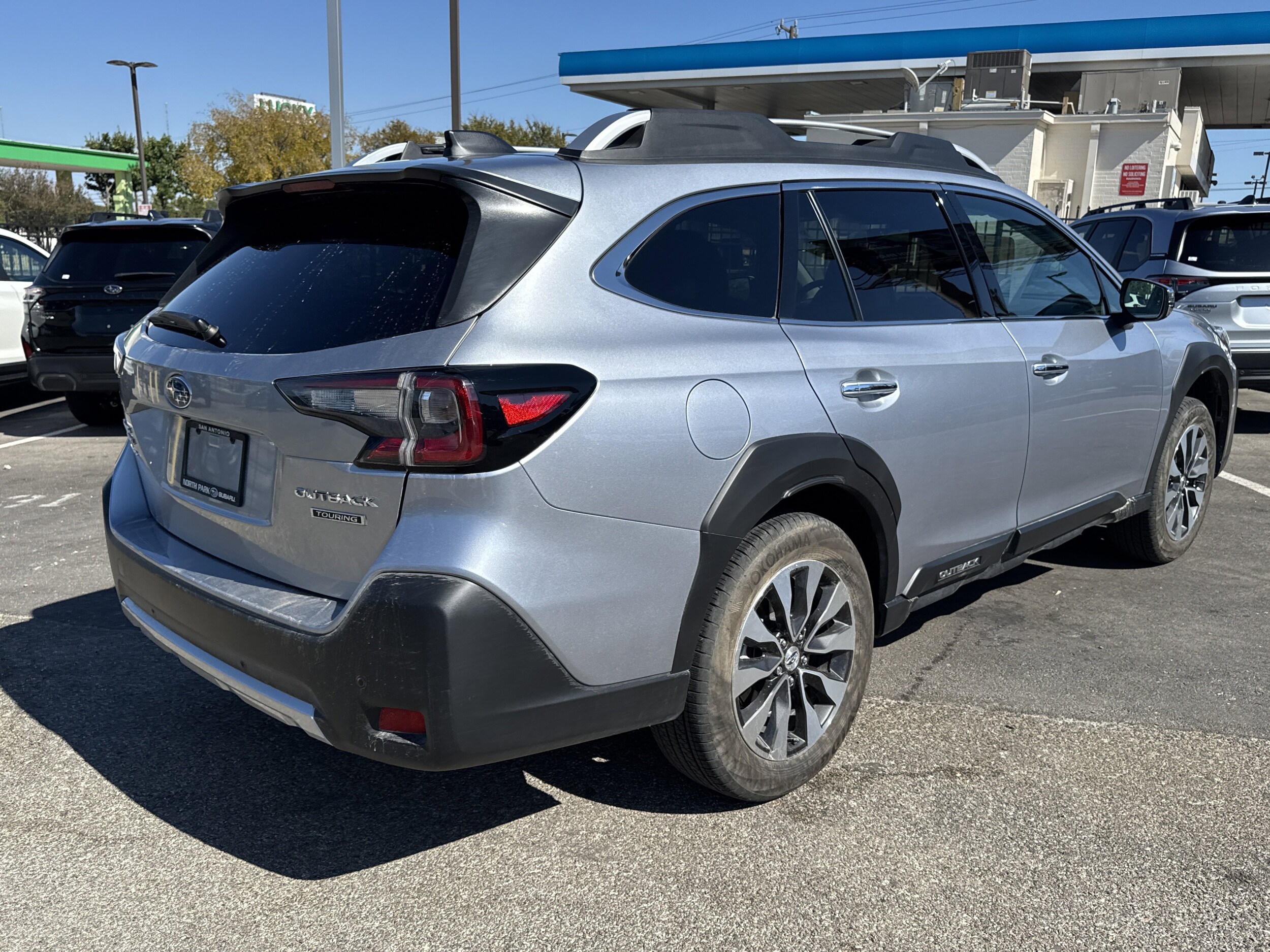 2025 Subaru Outback Touring photo 2