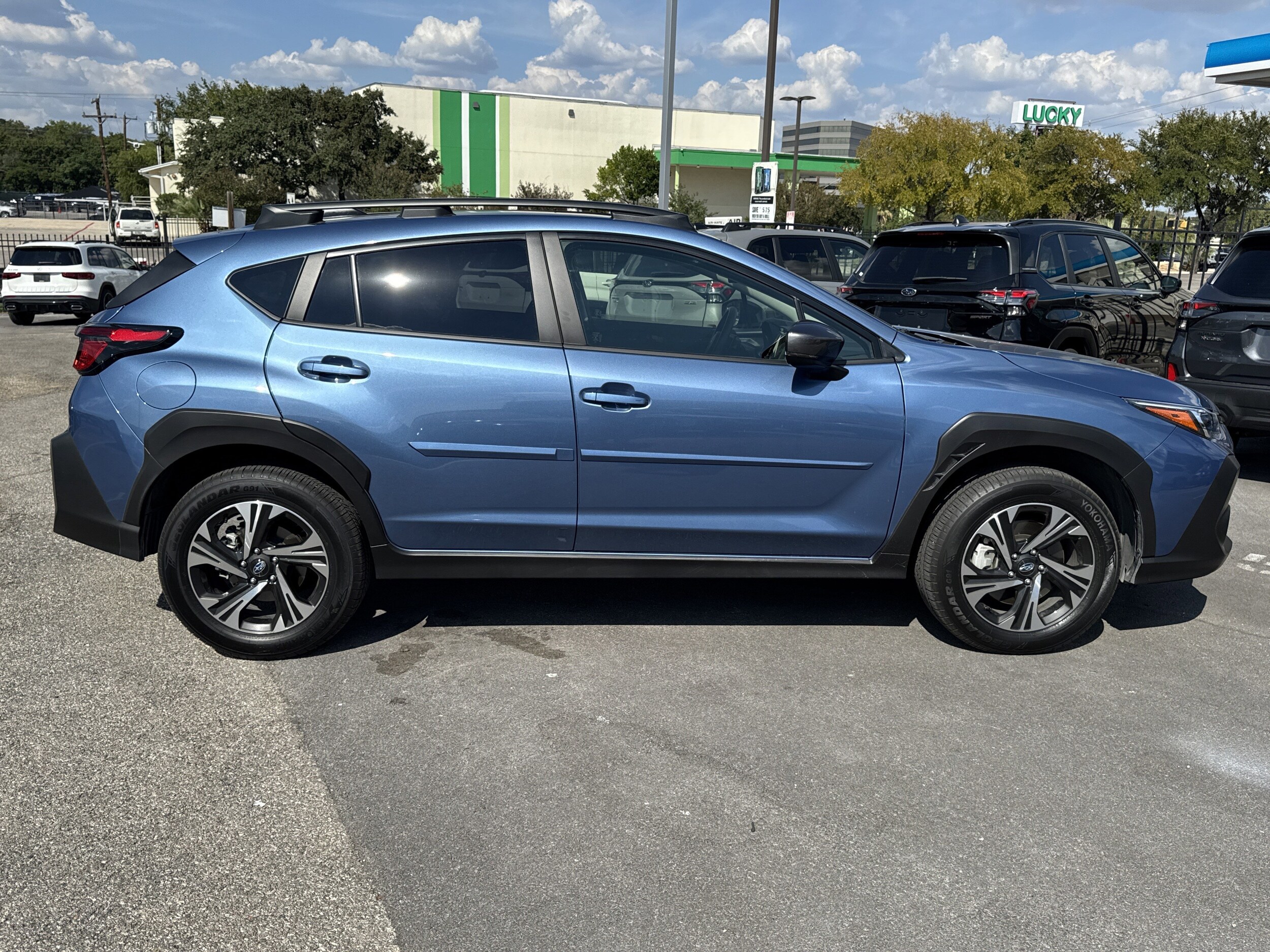 2024 Subaru Crosstrek Premium photo 2