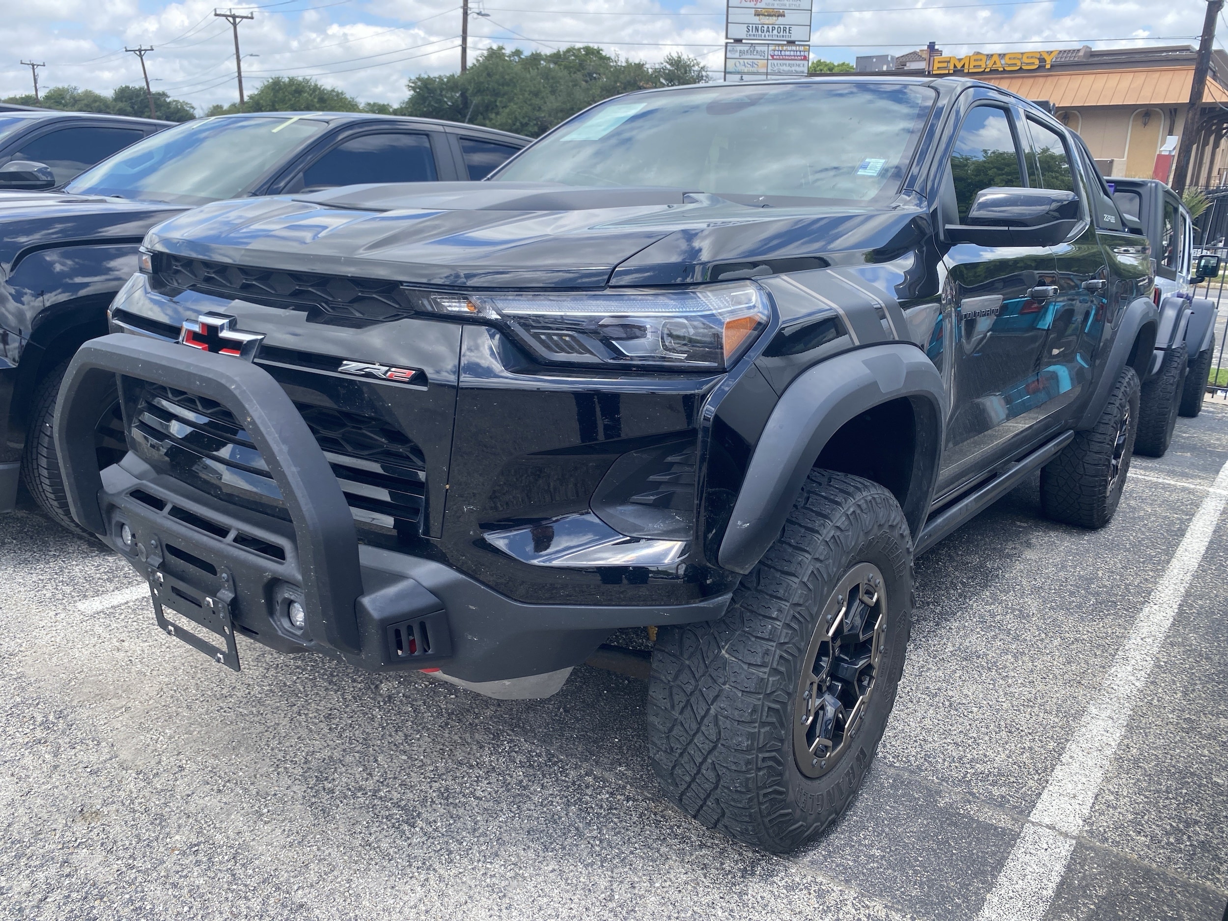 2023 Chevrolet Colorado 4WD ZR2 Crew Cab Short Box's photo