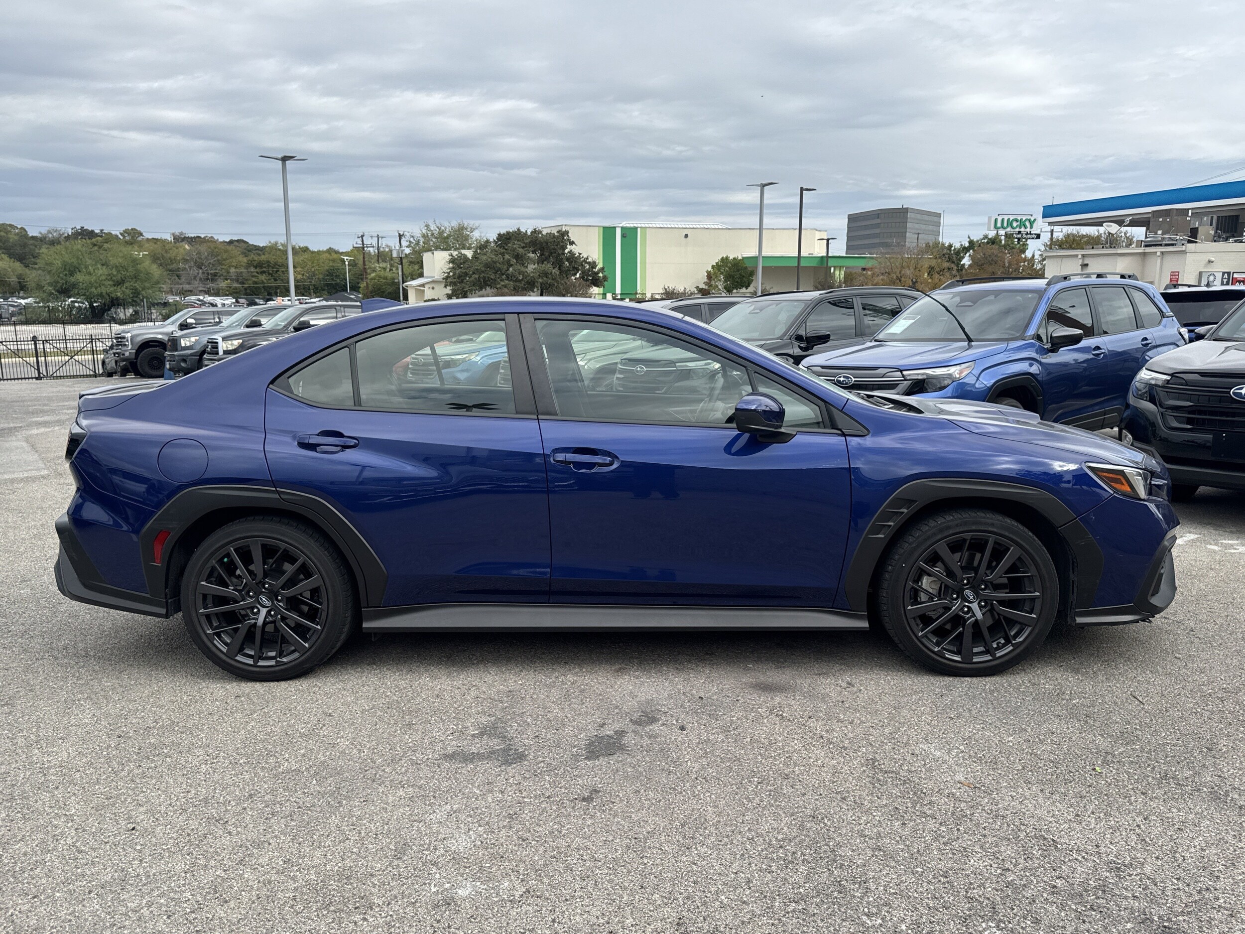 2022 Subaru WRX Premium photo 2