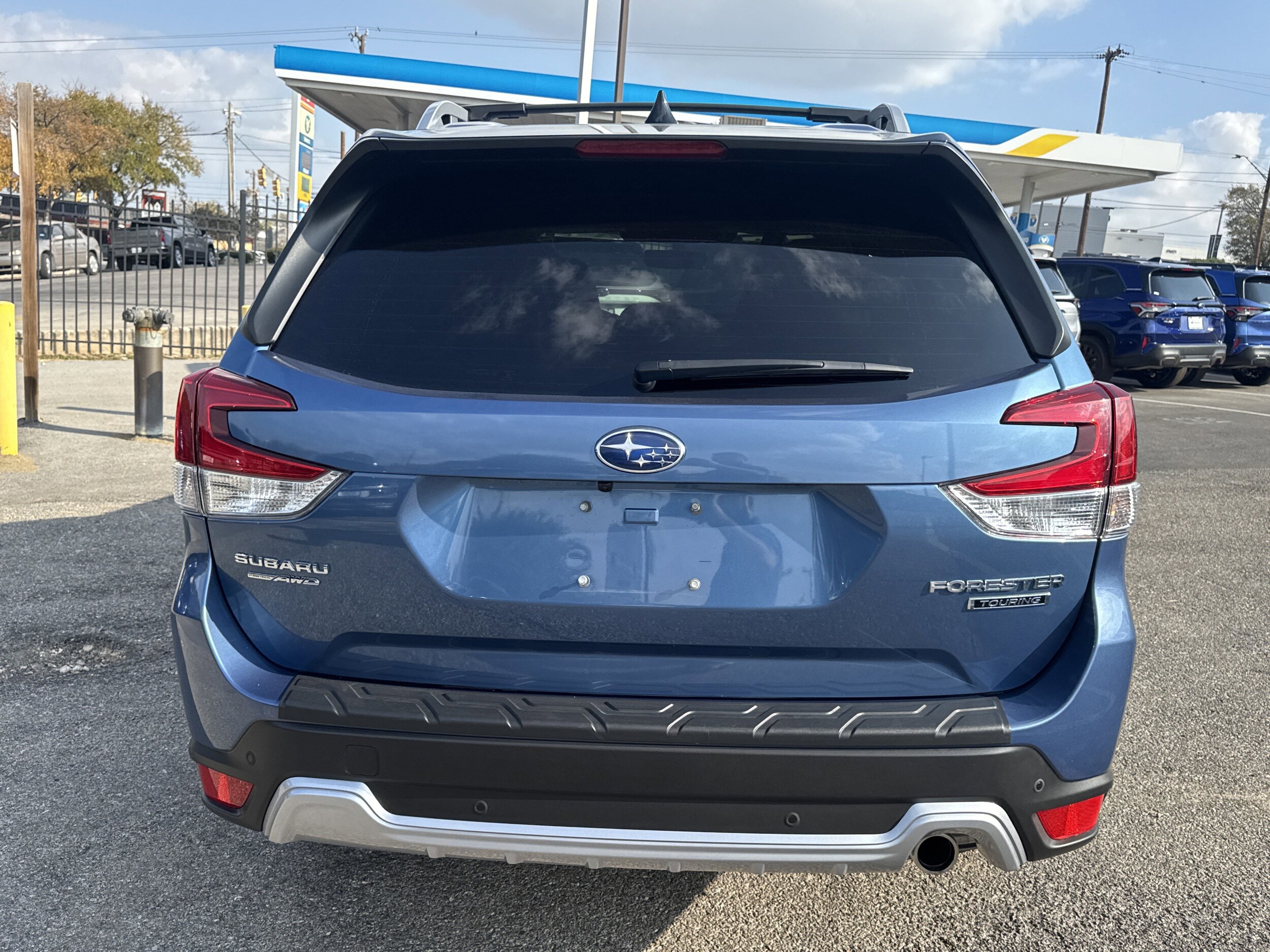 2024 Subaru Forester Touring photo 2