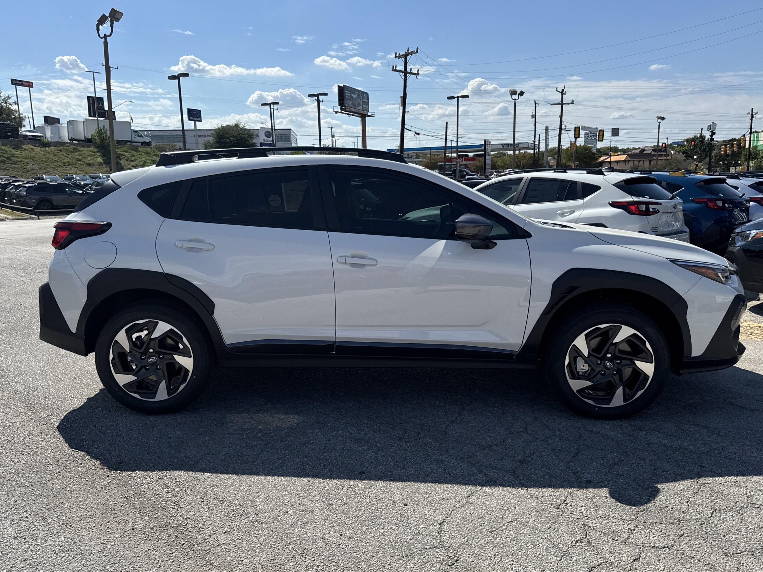 2025 Subaru Crosstrek Limited photo 2