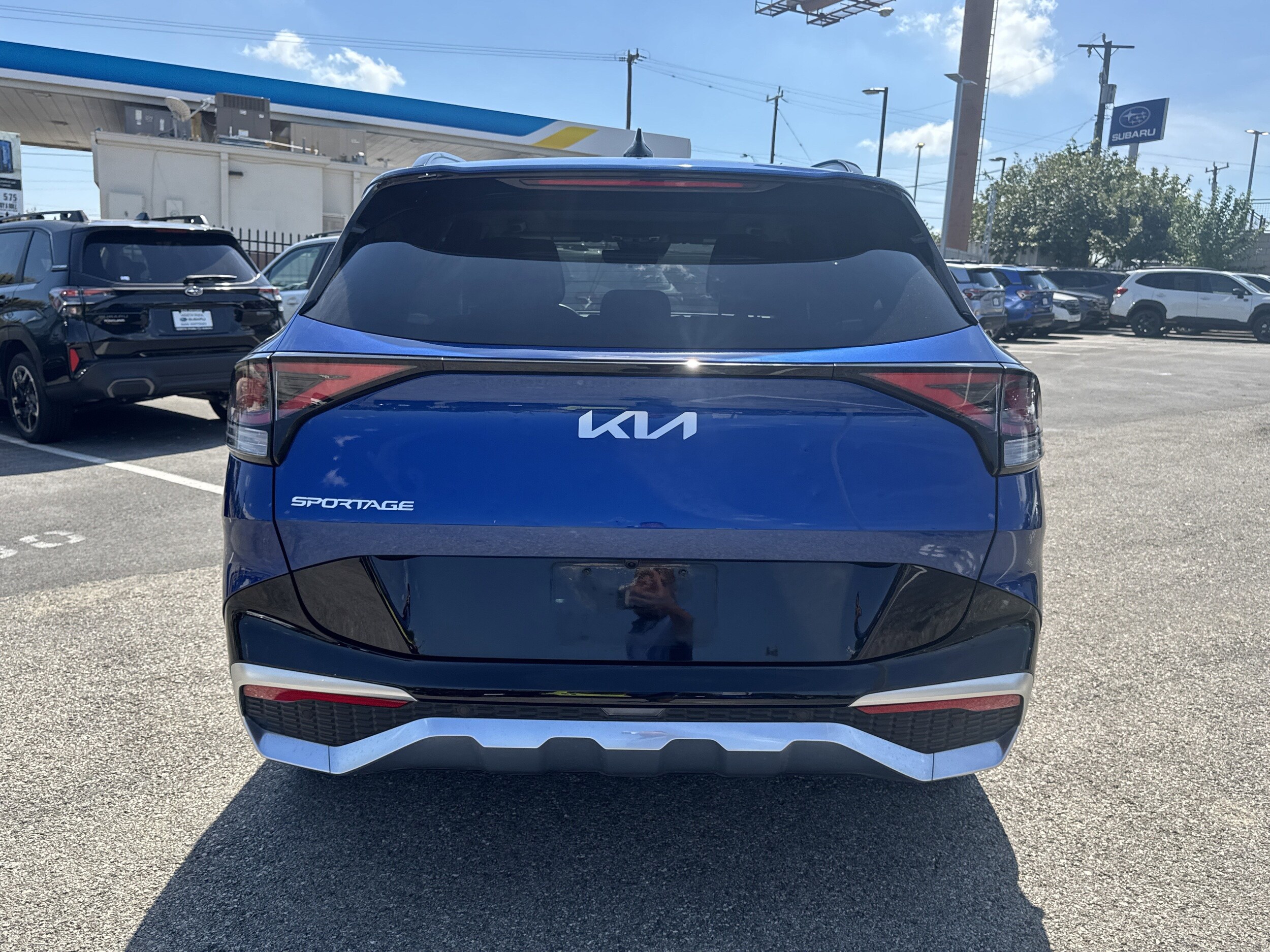 2023 Kia Sportage SX photo 4