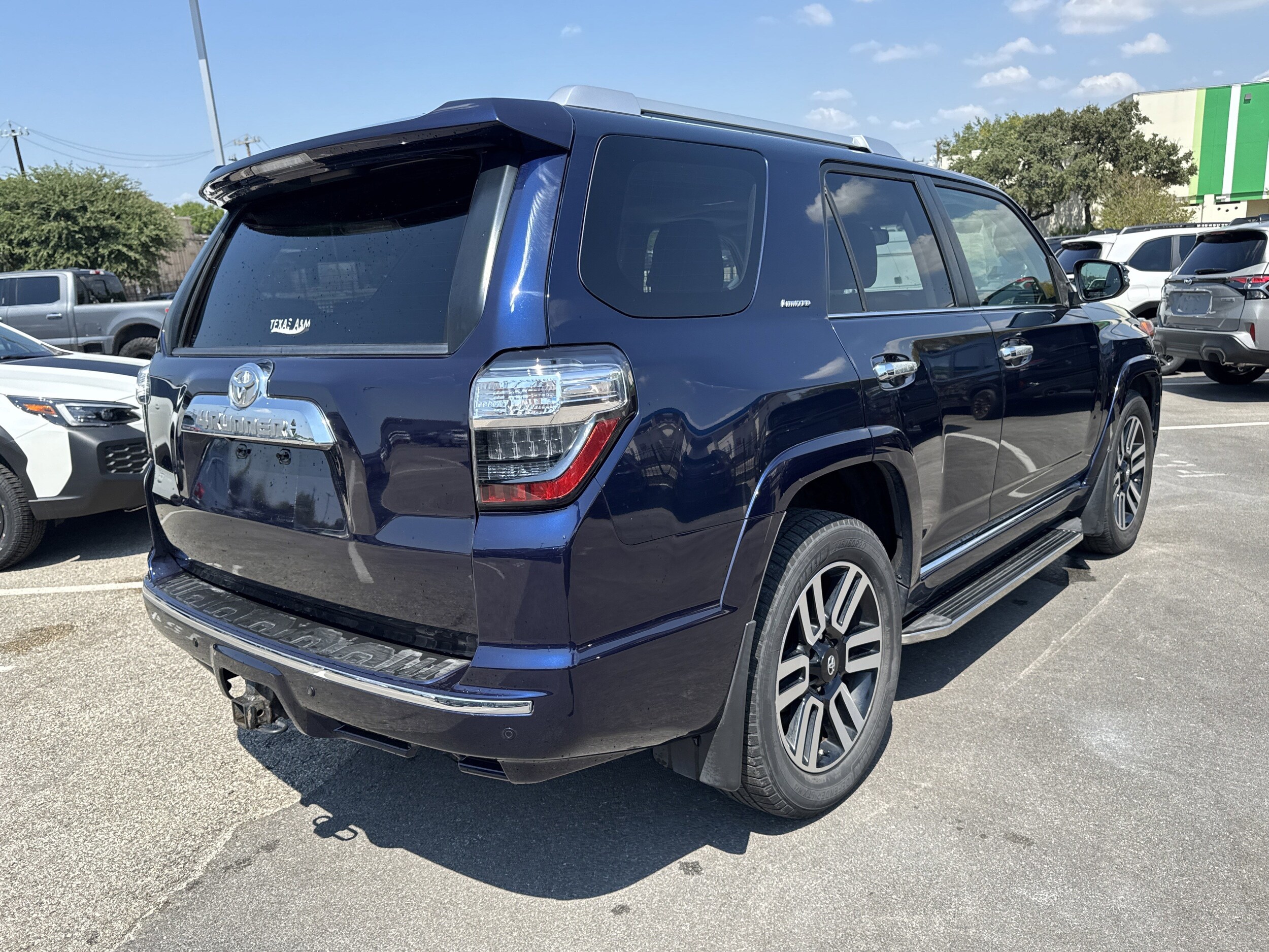 2018 Toyota 4Runner Limited SR5 Premium photo 2