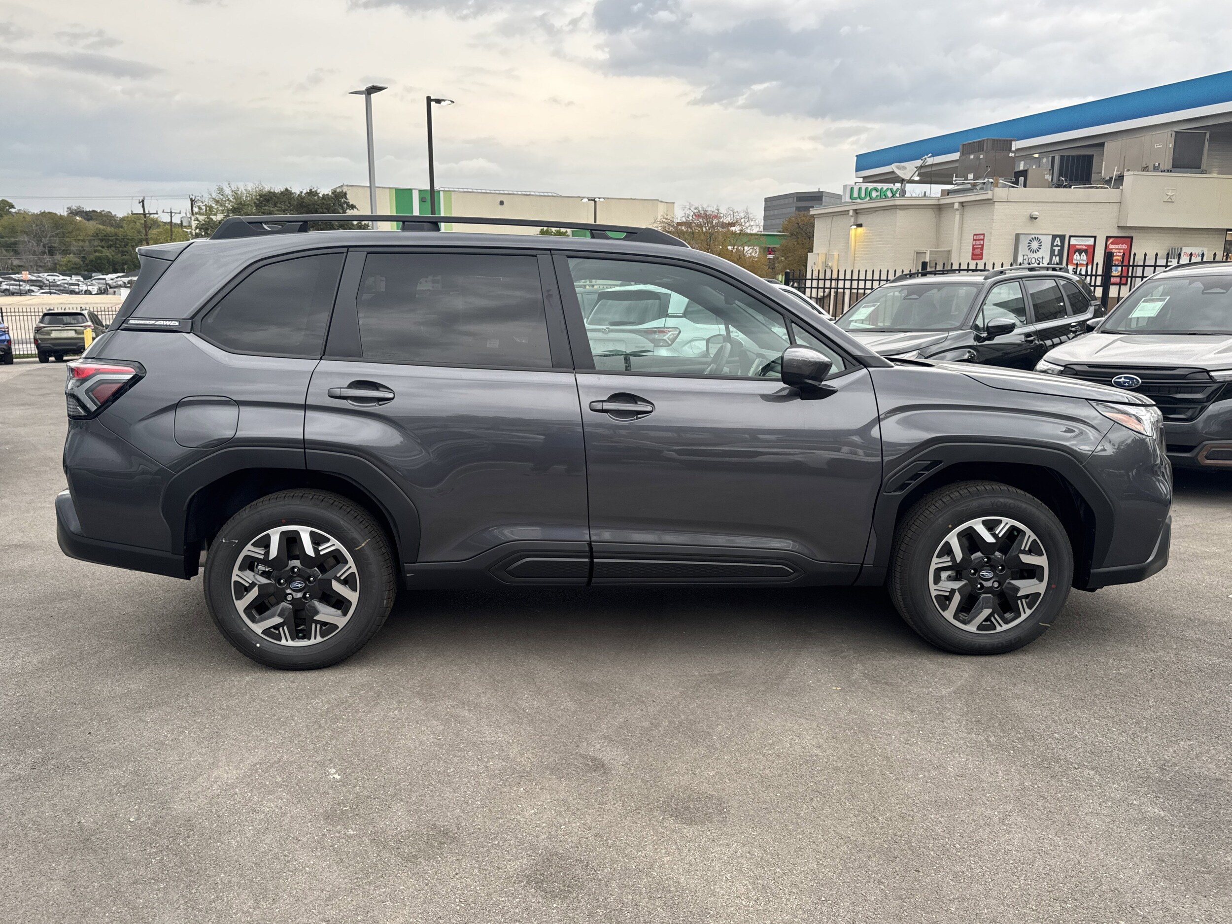 2026 Subaru Forester Premium Base photo 2