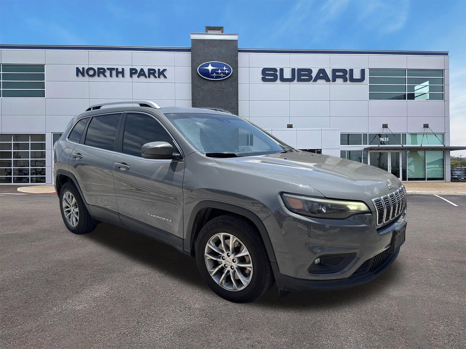 2021 Jeep Cherokee Latitude Lux's photo