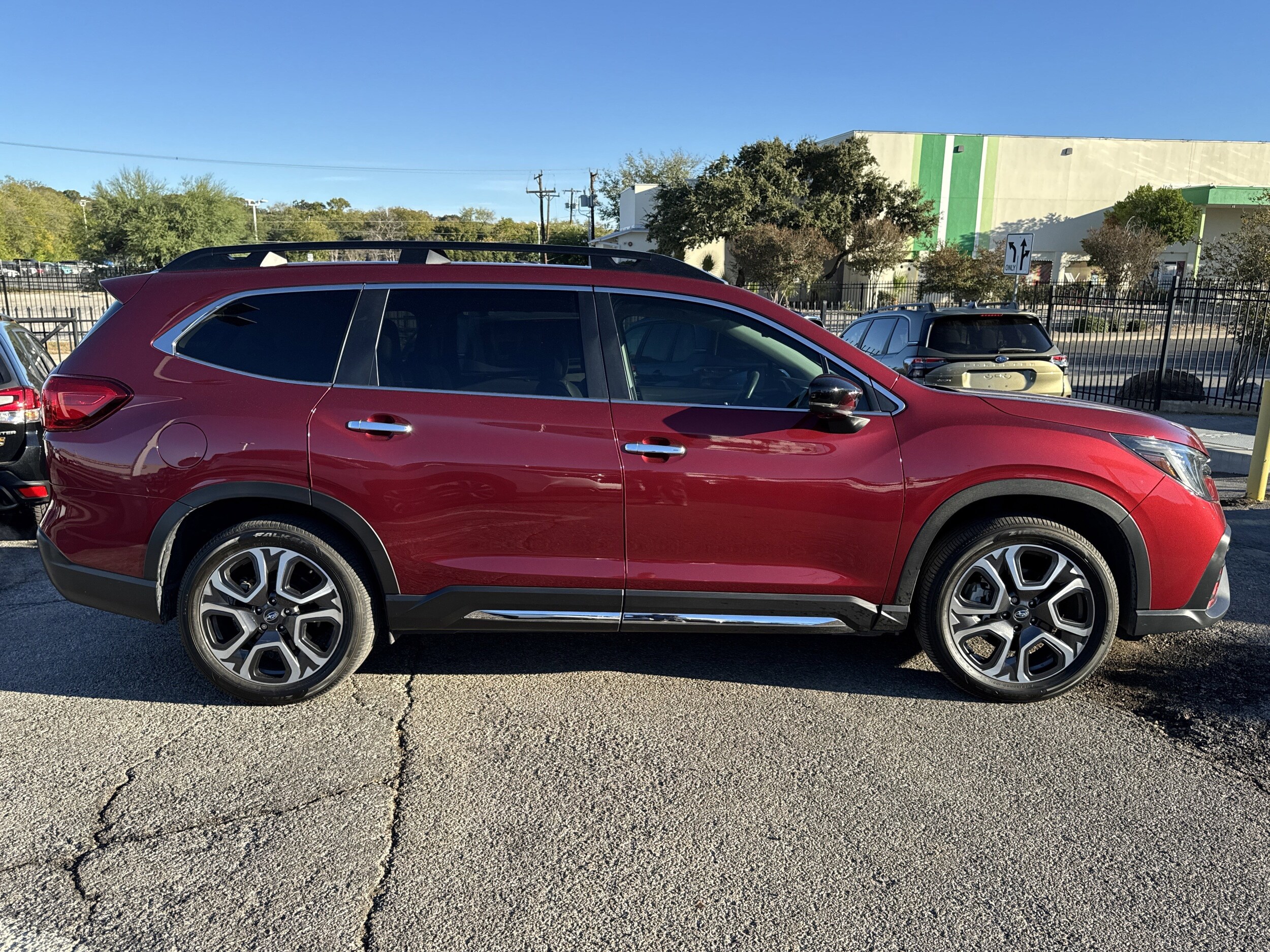 2024 Subaru Ascent Touring photo 2