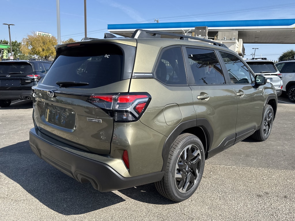 New 2025 Subaru Forester Hybrid Premium SUV