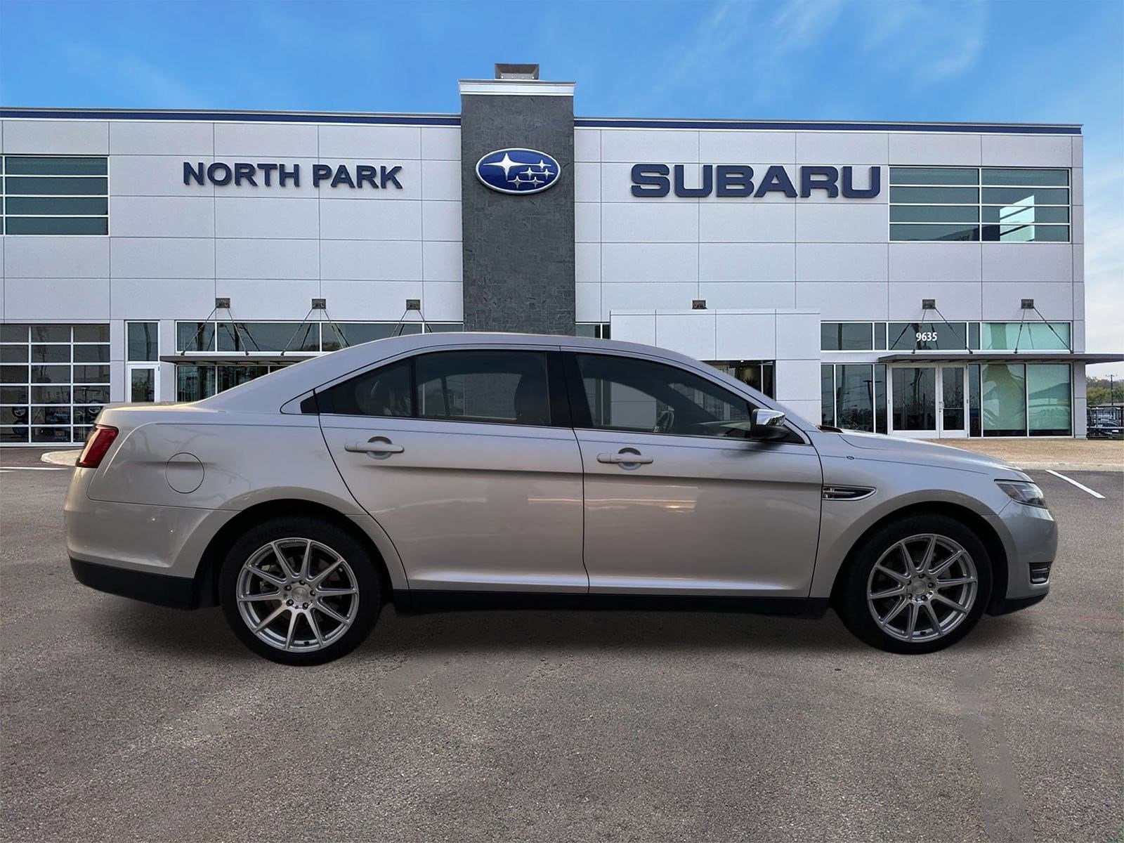 Used 2015 Ford Taurus Limited with VIN 1FAHP2F84FG144339 for sale in San Antonio, TX