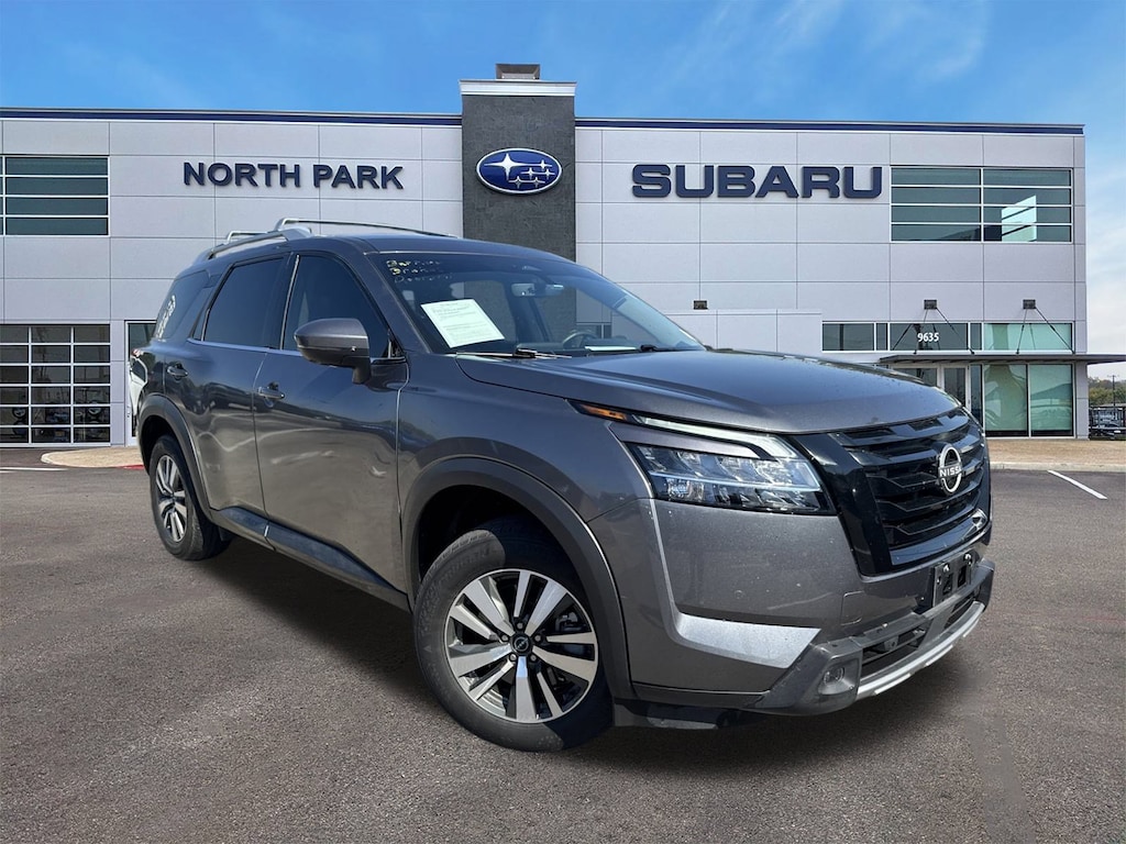 Used 2023 Nissan Pathfinder SL SUV