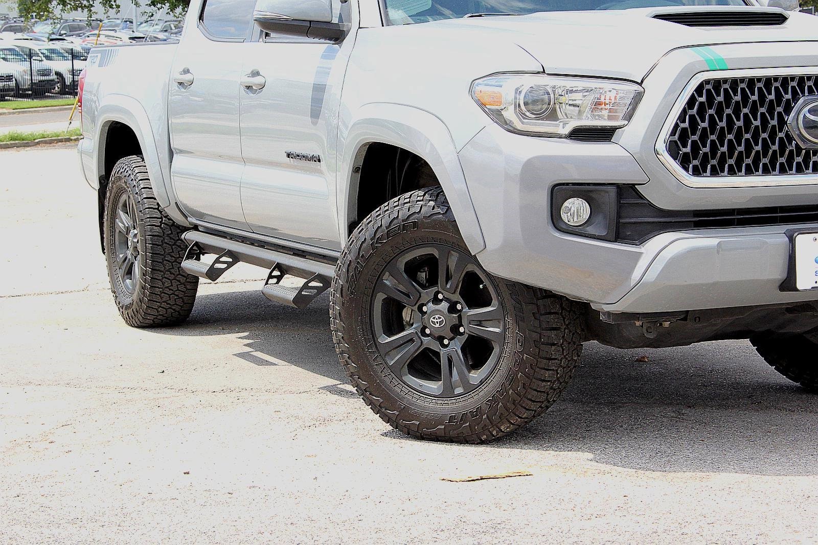 Used 2019 Toyota Tacoma TRD Sport with VIN 5TFAZ5CN4KX080153 for sale in San Antonio, TX