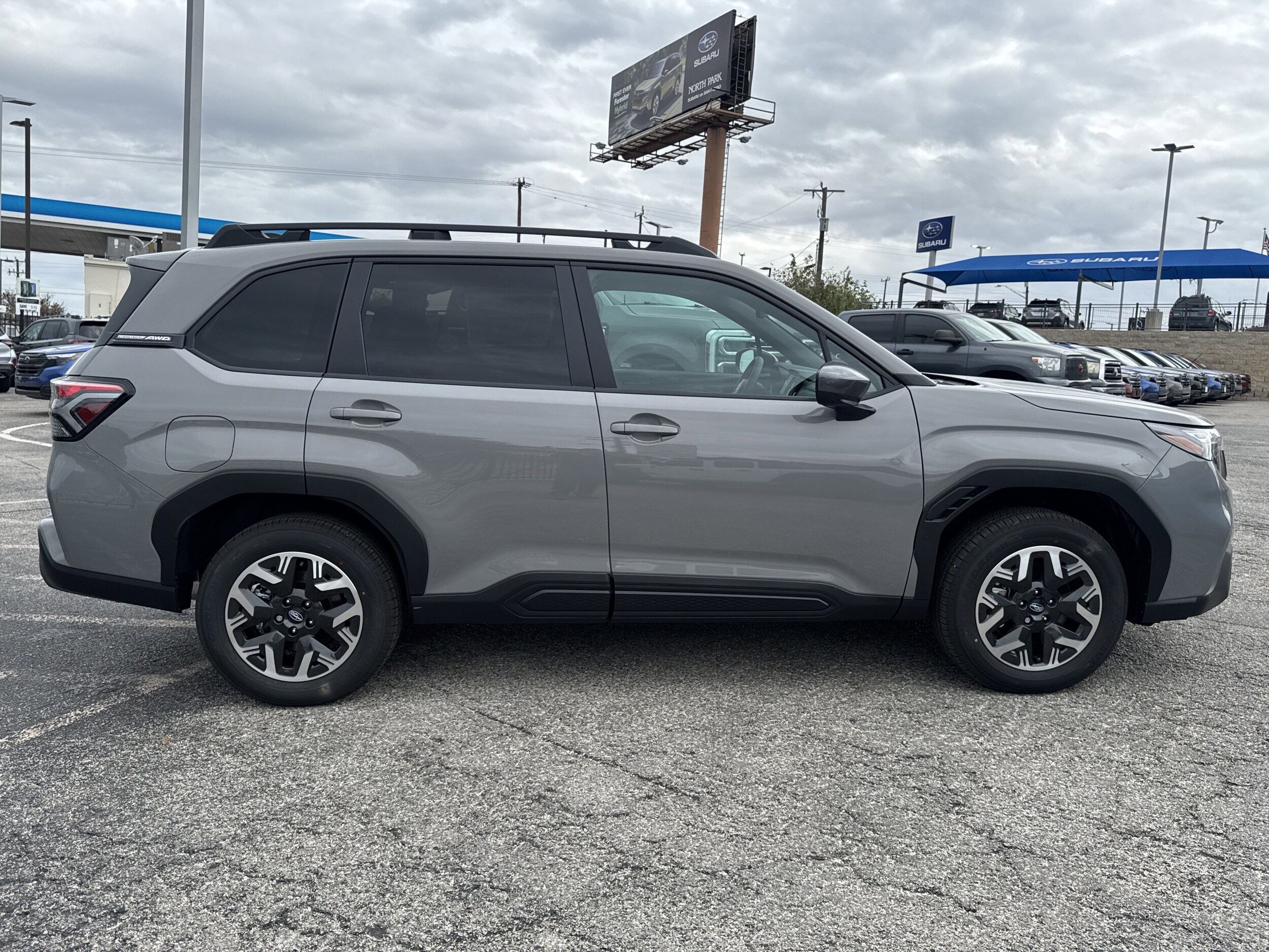 2026 Subaru Forester Premium Base photo 2