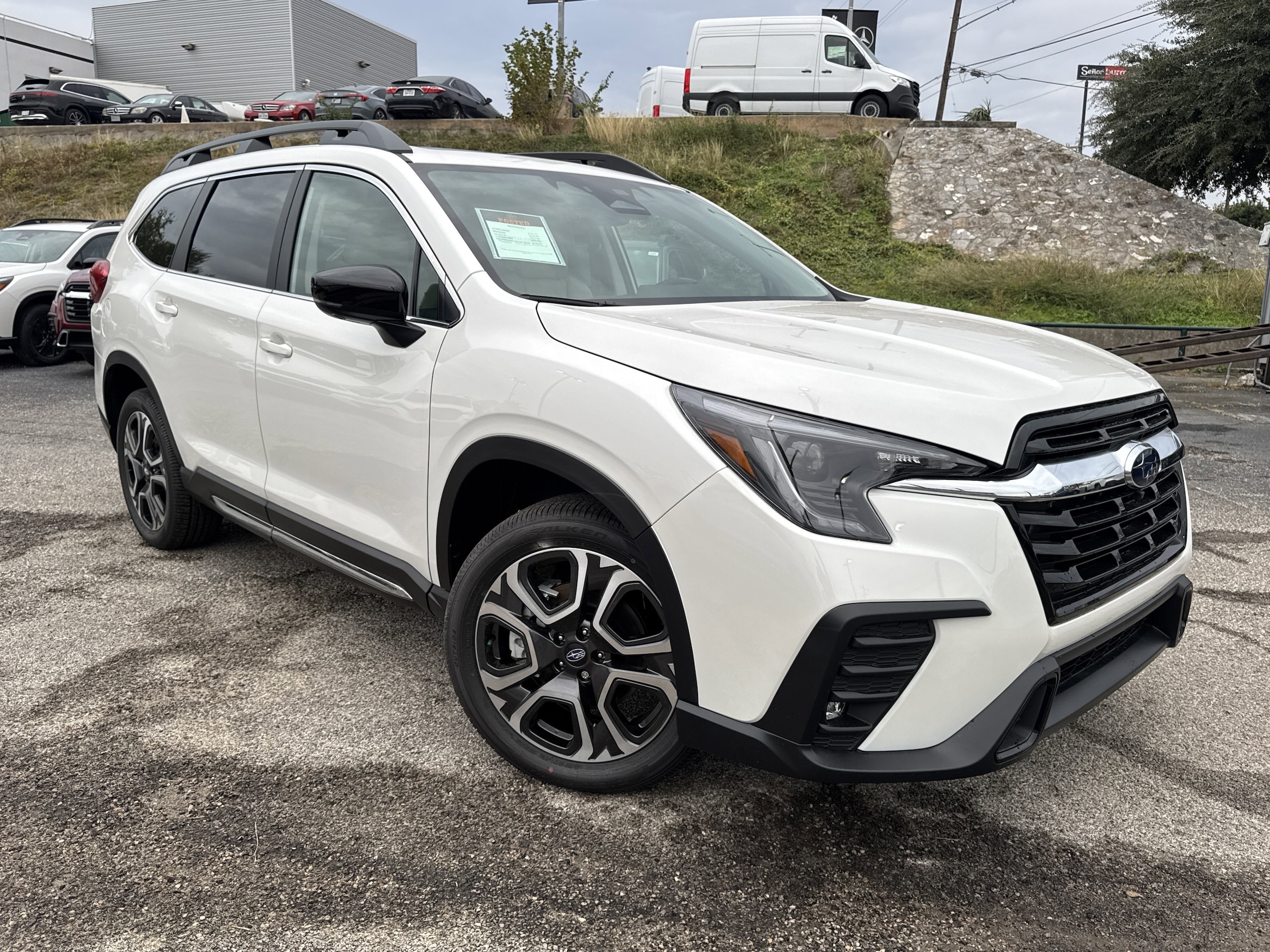 2026 Subaru Ascent Limited's photo