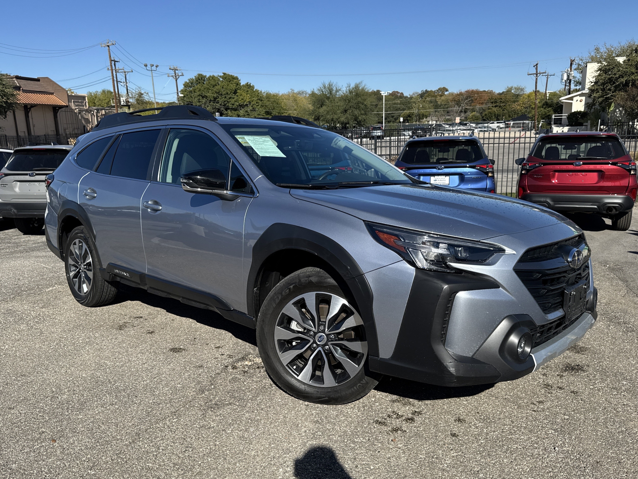 2023 Subaru Outback Limited's photo