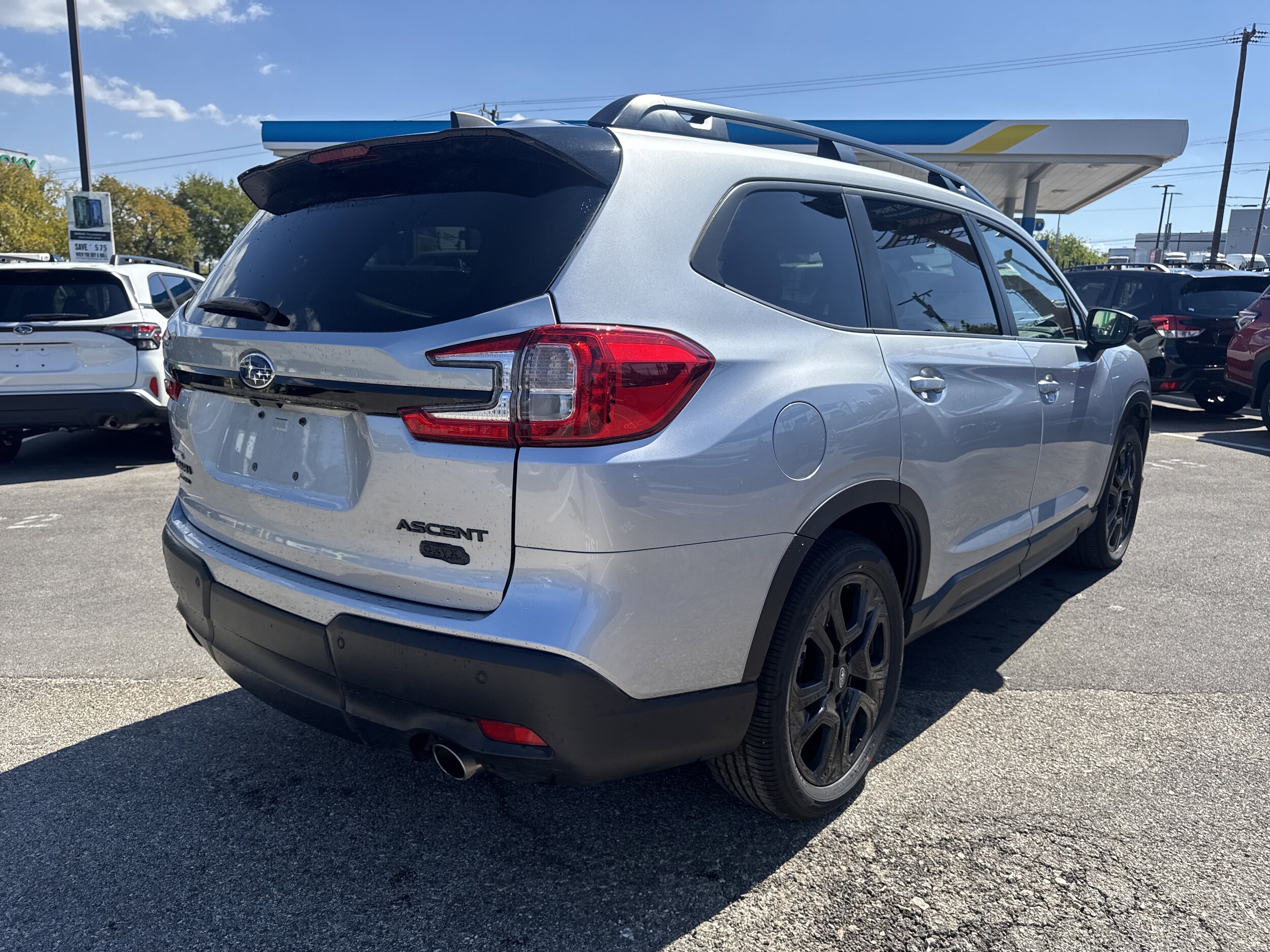 2025 Subaru Ascent Onyx Edition photo 3