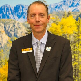 Staff member Tim Kelley Jr from 05468f3d3430