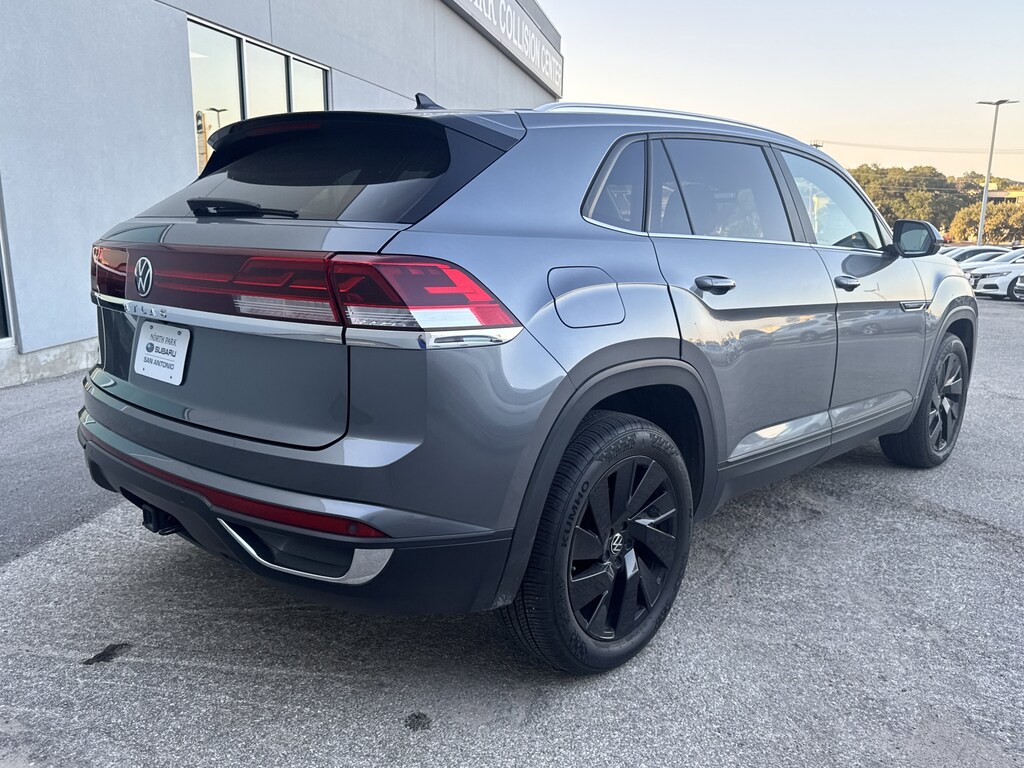 Used 2024 Volkswagen Atlas Cross Sport 2.0T SE w/Technology SUV