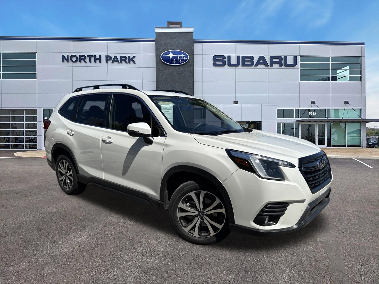 2023 Subaru Forester Limited's photo