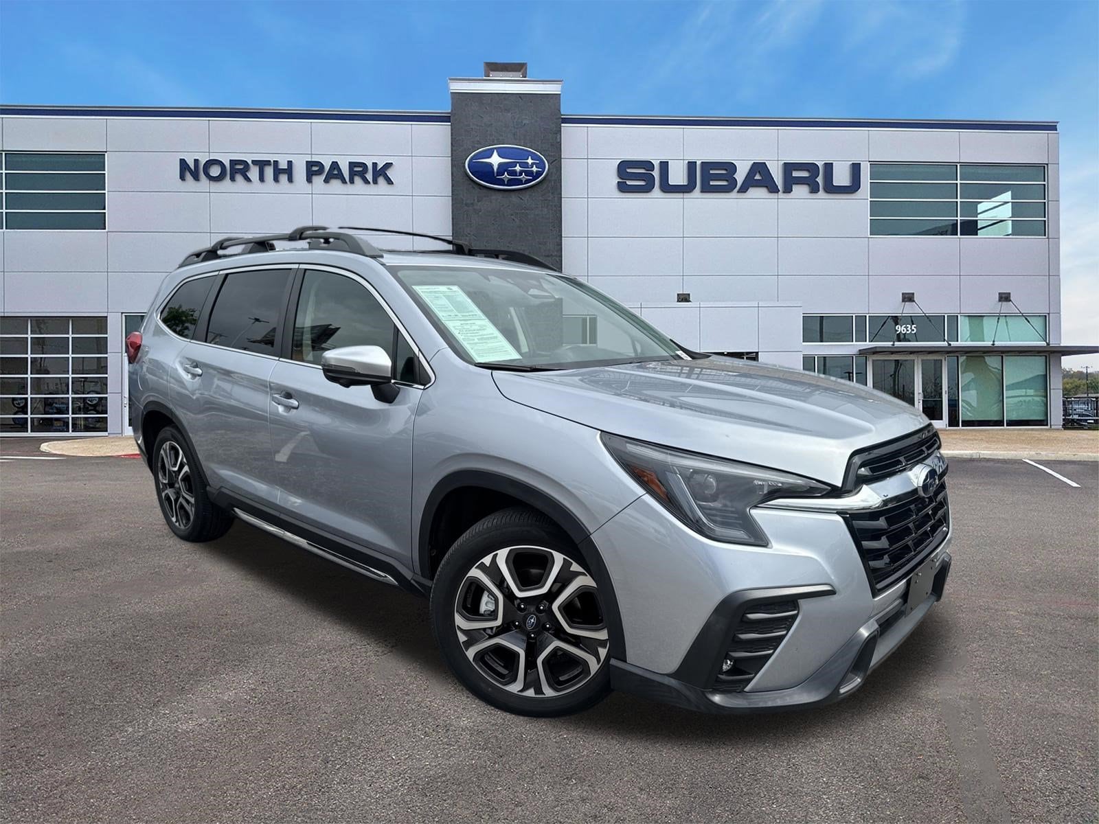 2023 Subaru Ascent Limited 7 Passenger's photo