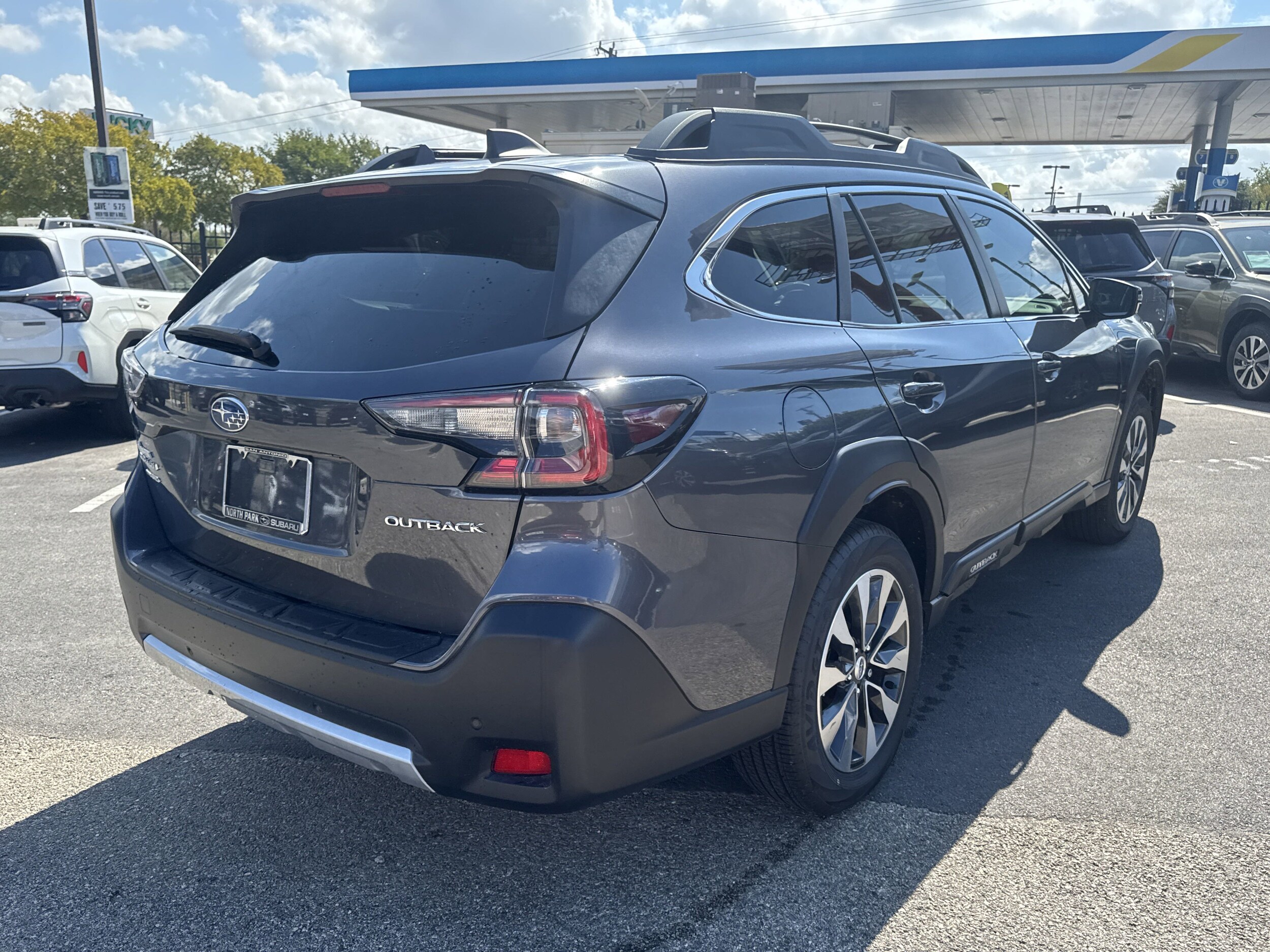 2025 Subaru Outback Limited photo 3