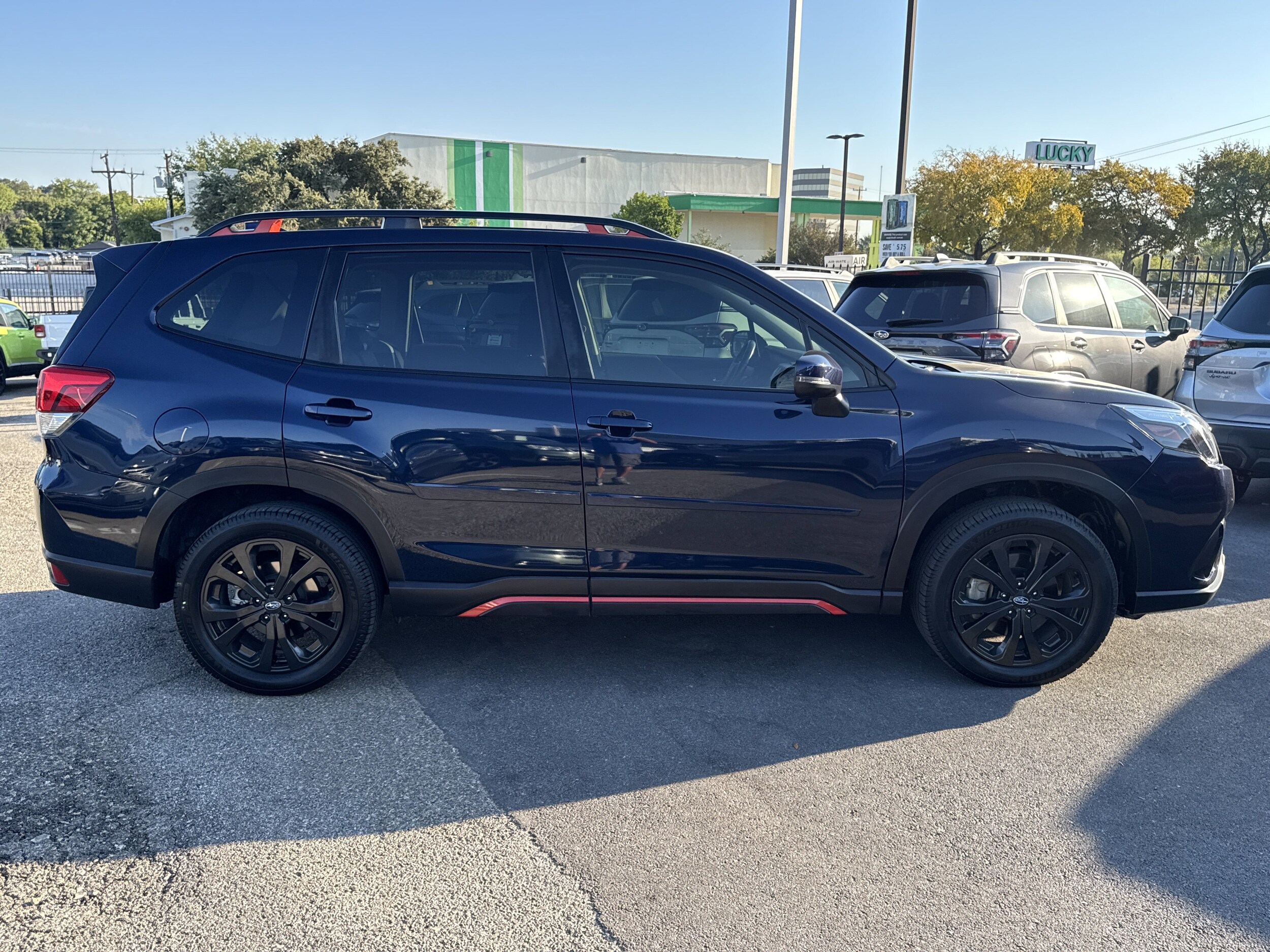 2022 Subaru Forester Sport photo 2
