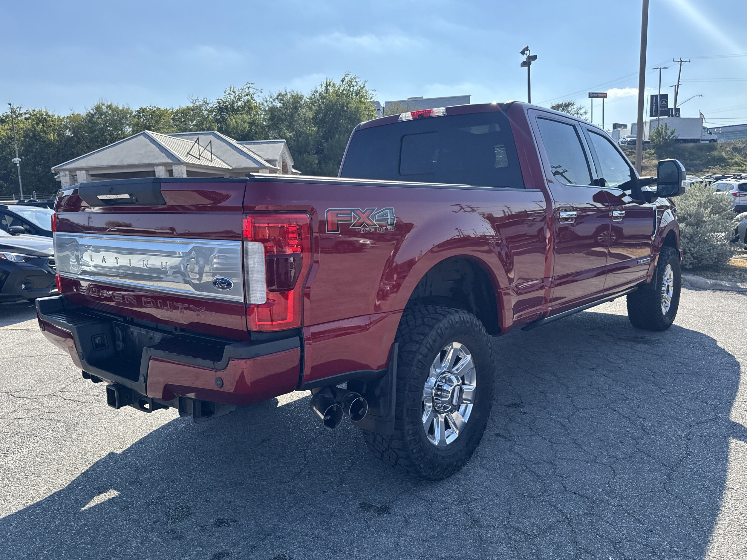 2017 Ford F-350 Platinum photo 3