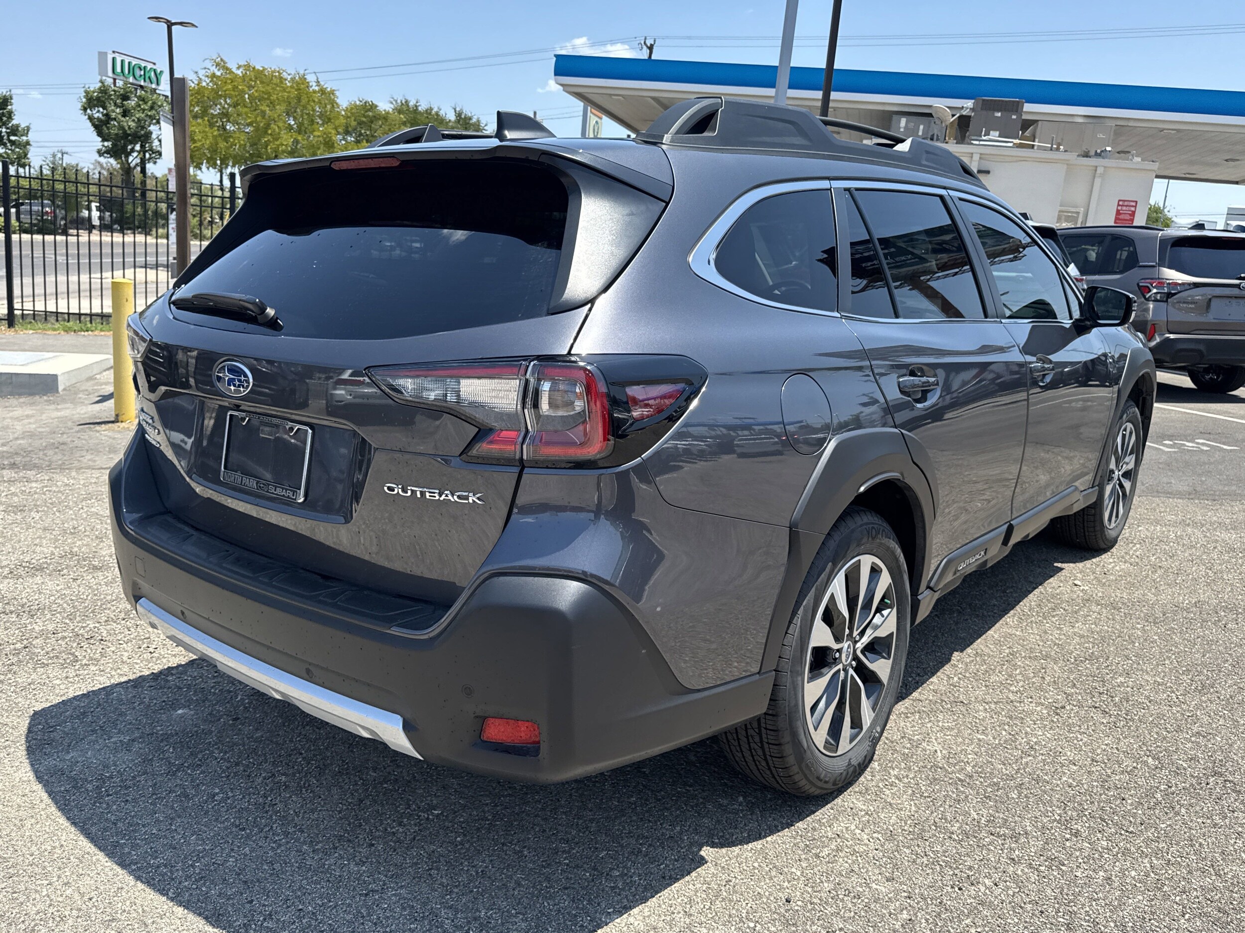 2025 Subaru Outback Limited photo 3