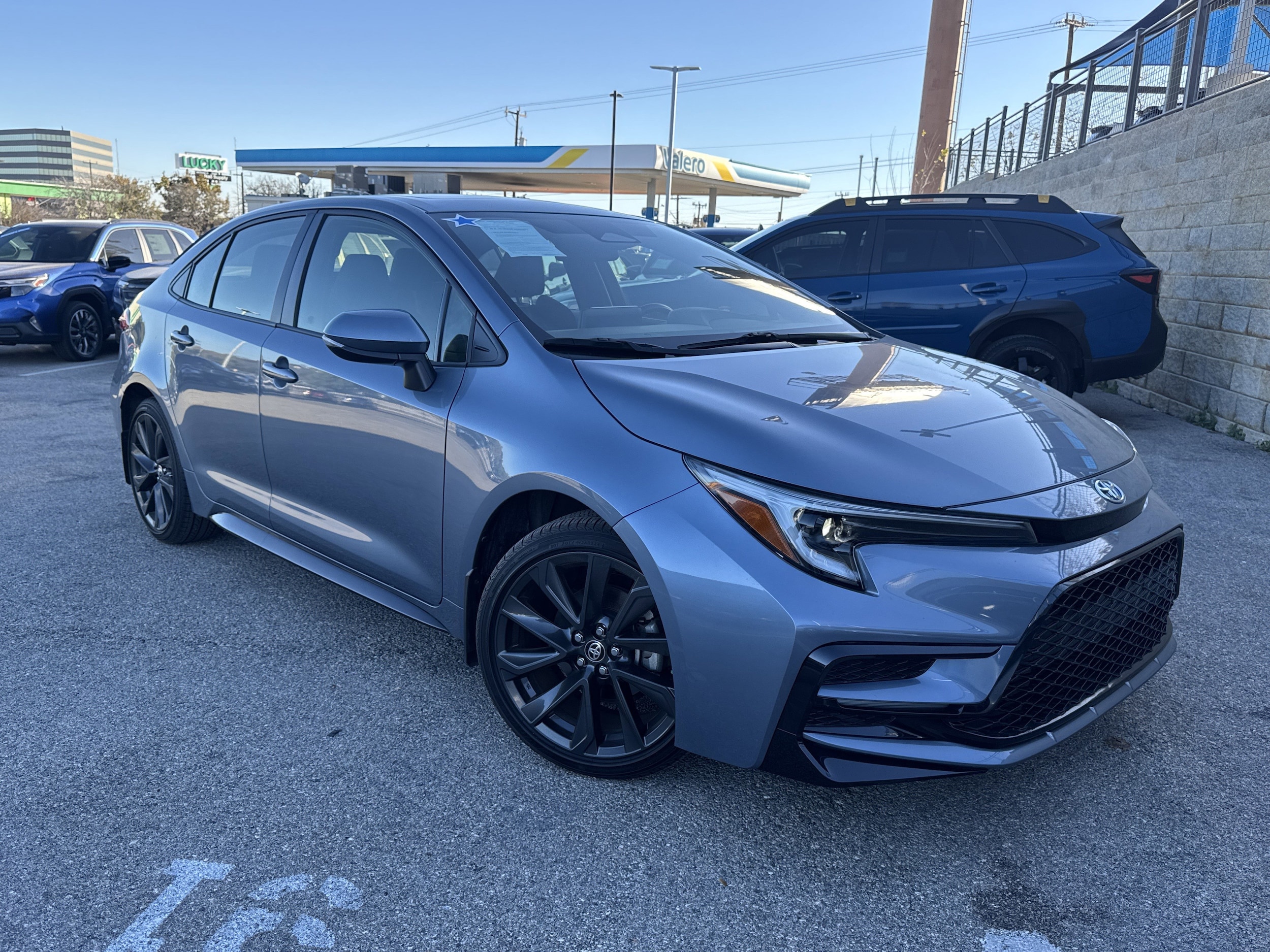 2024 Toyota Corolla SE's photo