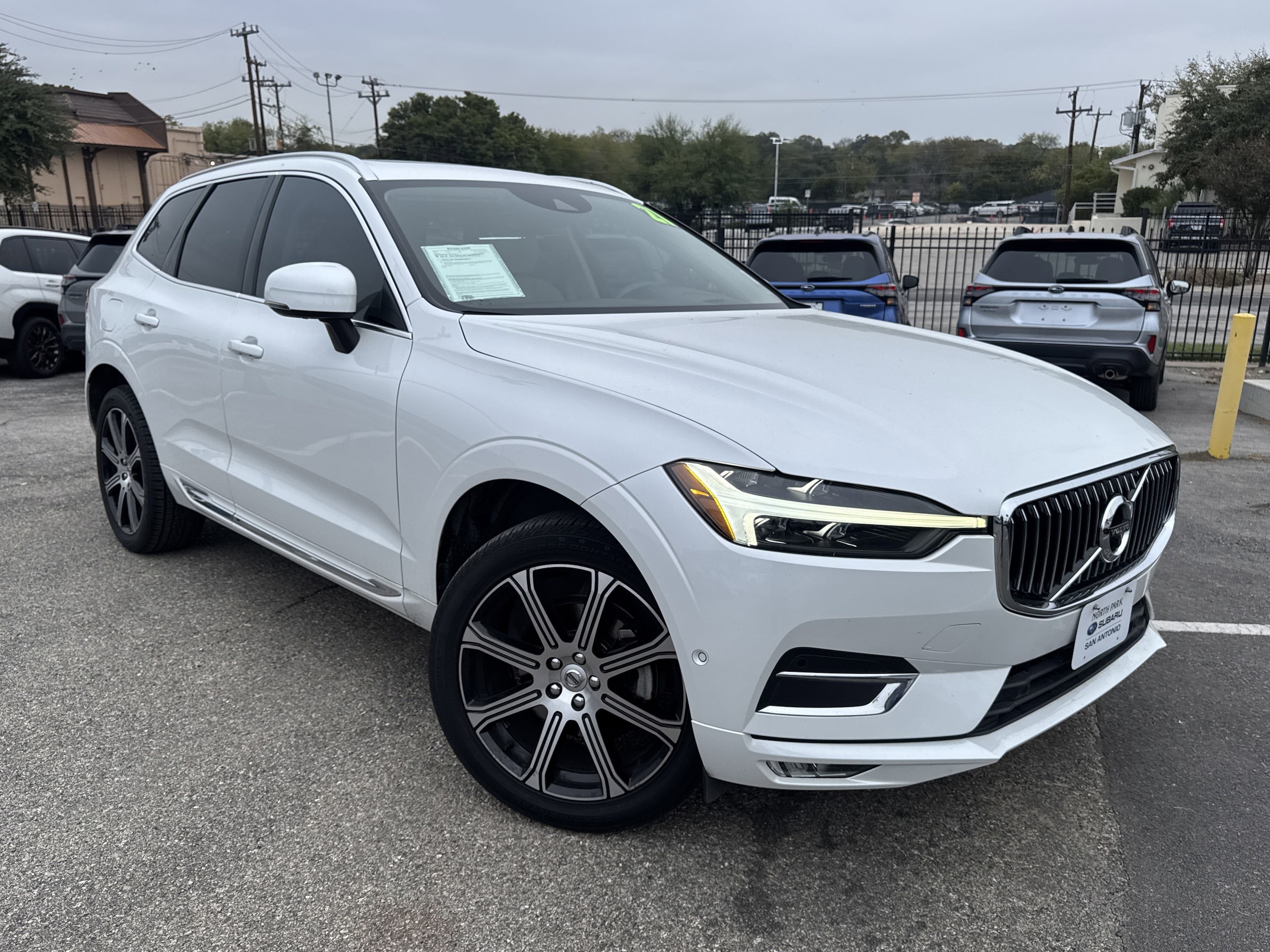 2021 Volvo XC60 Inscription's photo