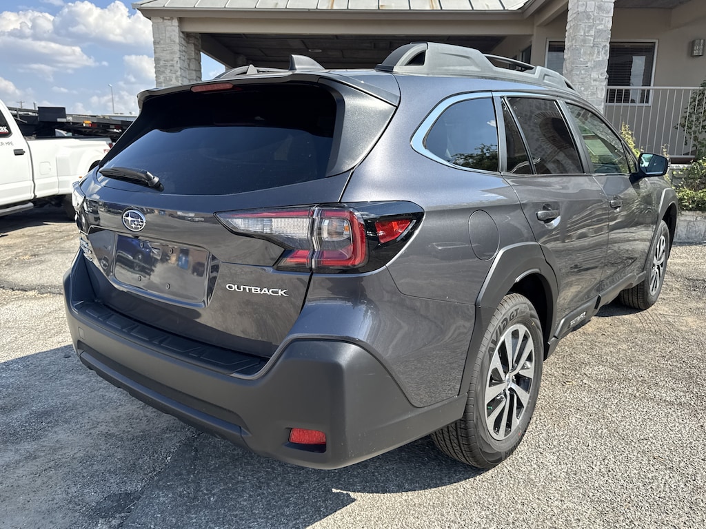 New 2025 Subaru Outback Premium SUV