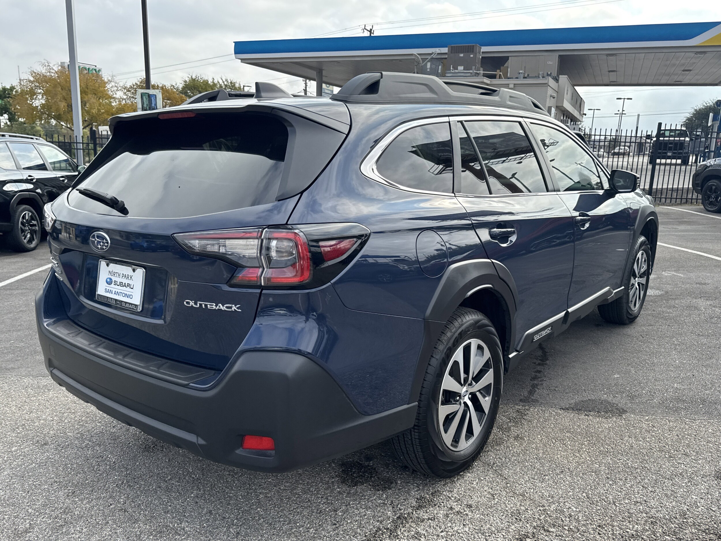 2025 Subaru Outback Premium photo 3