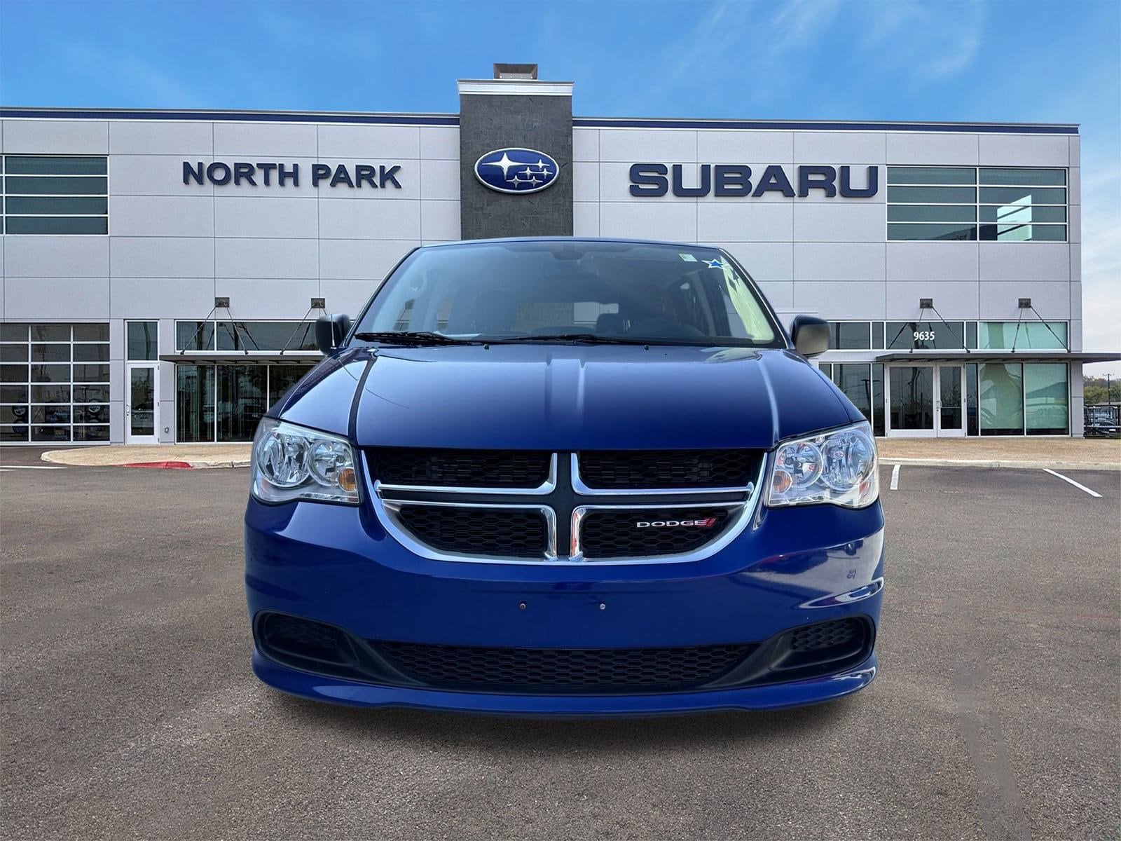 Used 2018 Dodge Grand Caravan SE with VIN 2C4RDGBG9JR225264 for sale in San Antonio, TX