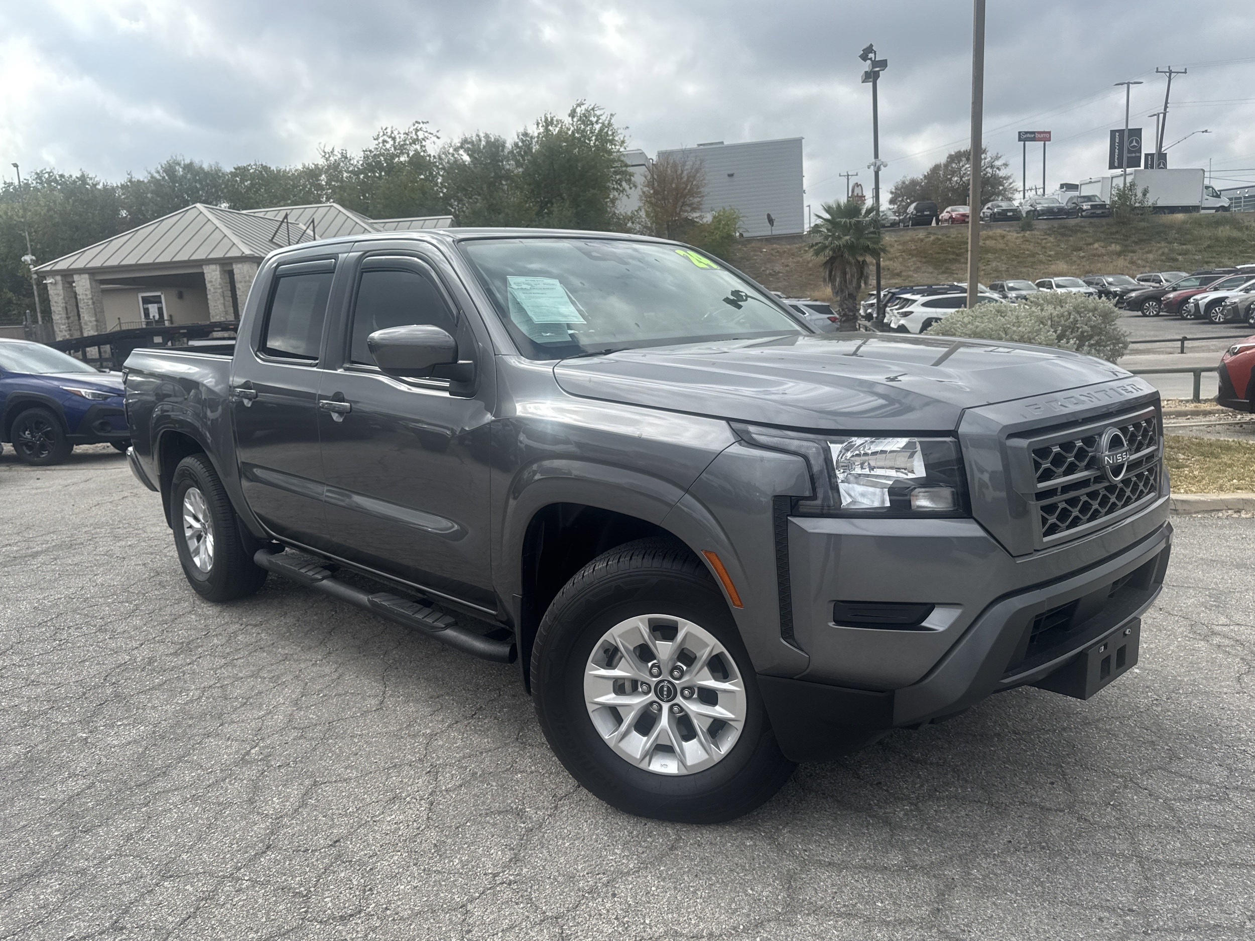 2024 Nissan Frontier