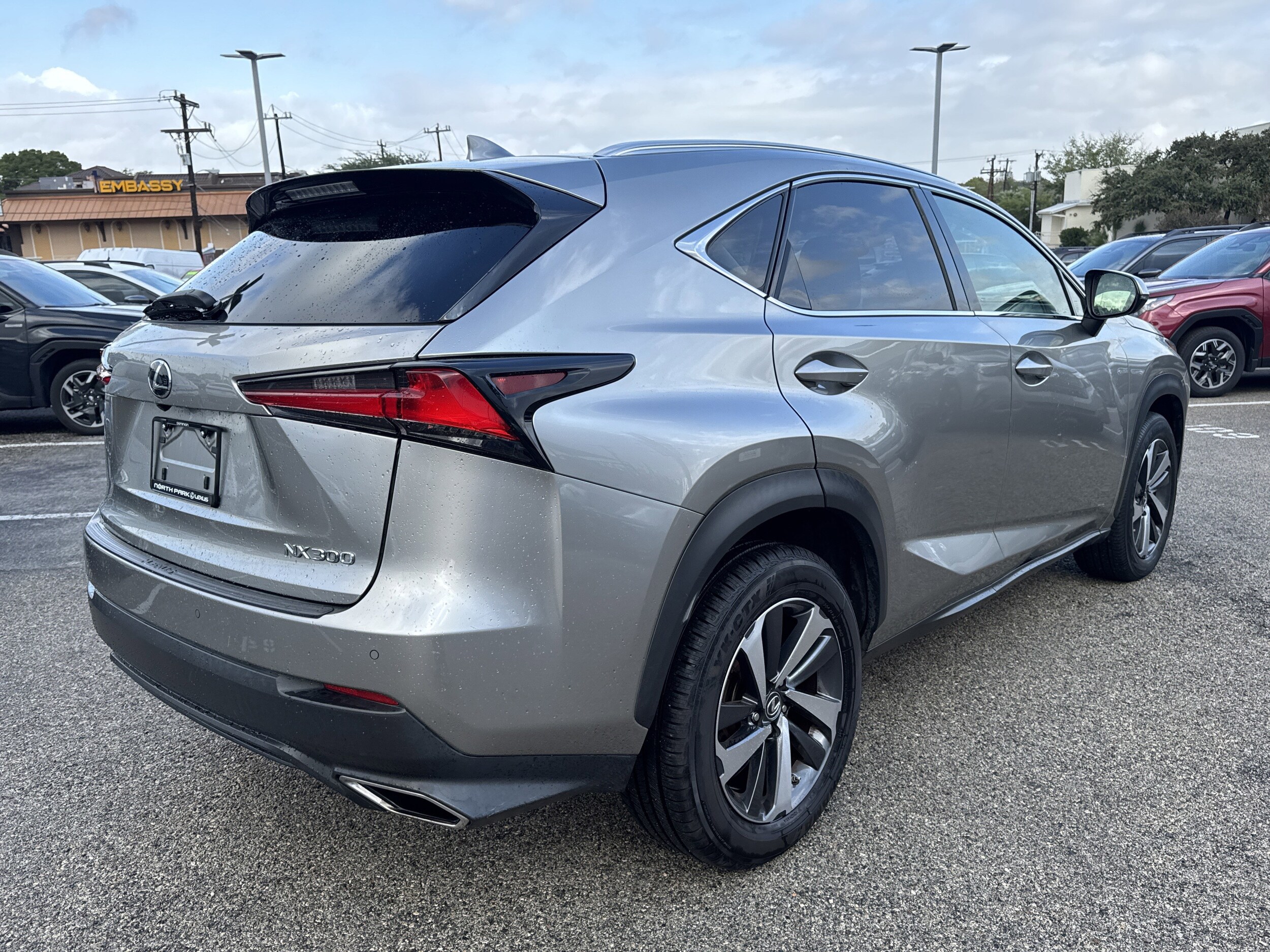 2019 Lexus NX 300 Luxury photo 3