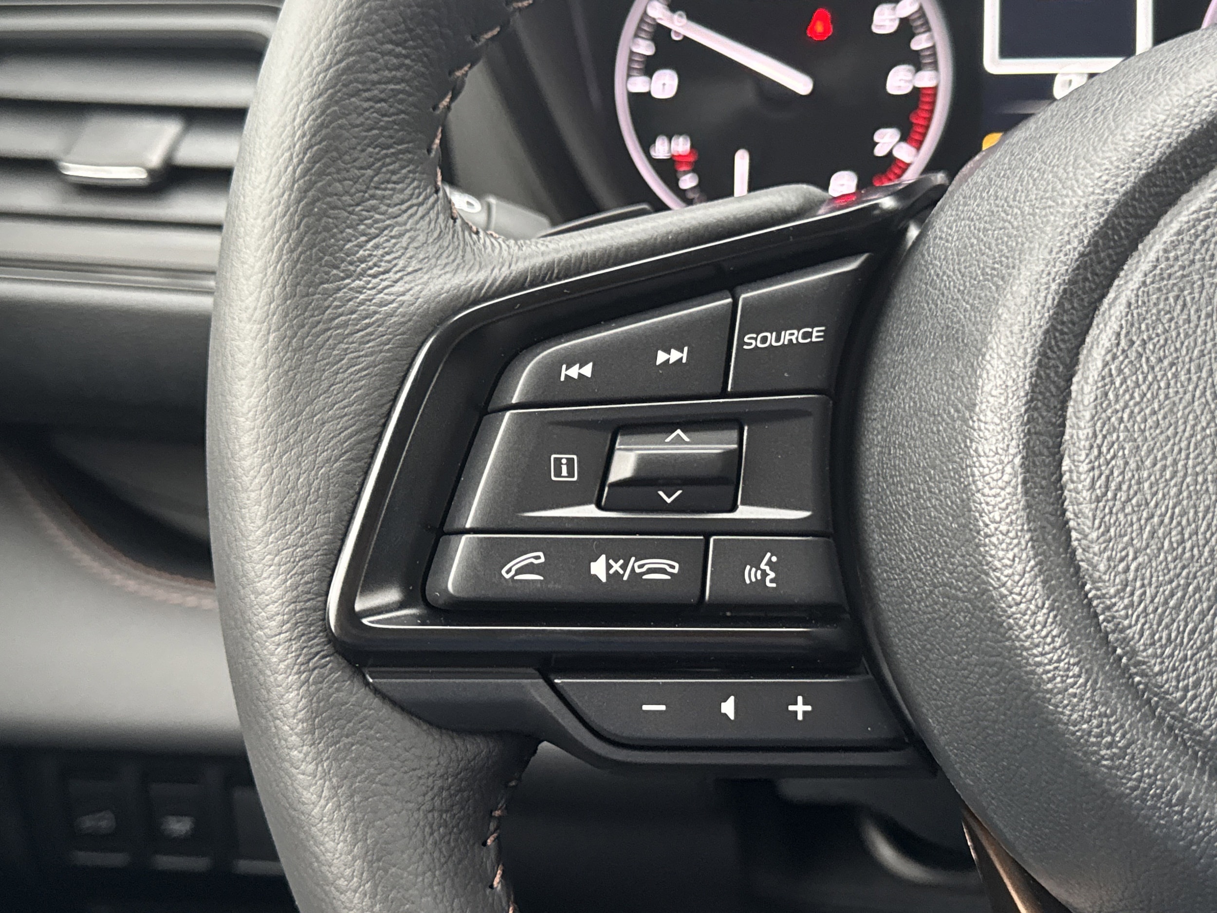 2026 Subaru Ascent Limited Bronze Edition - Photo 15