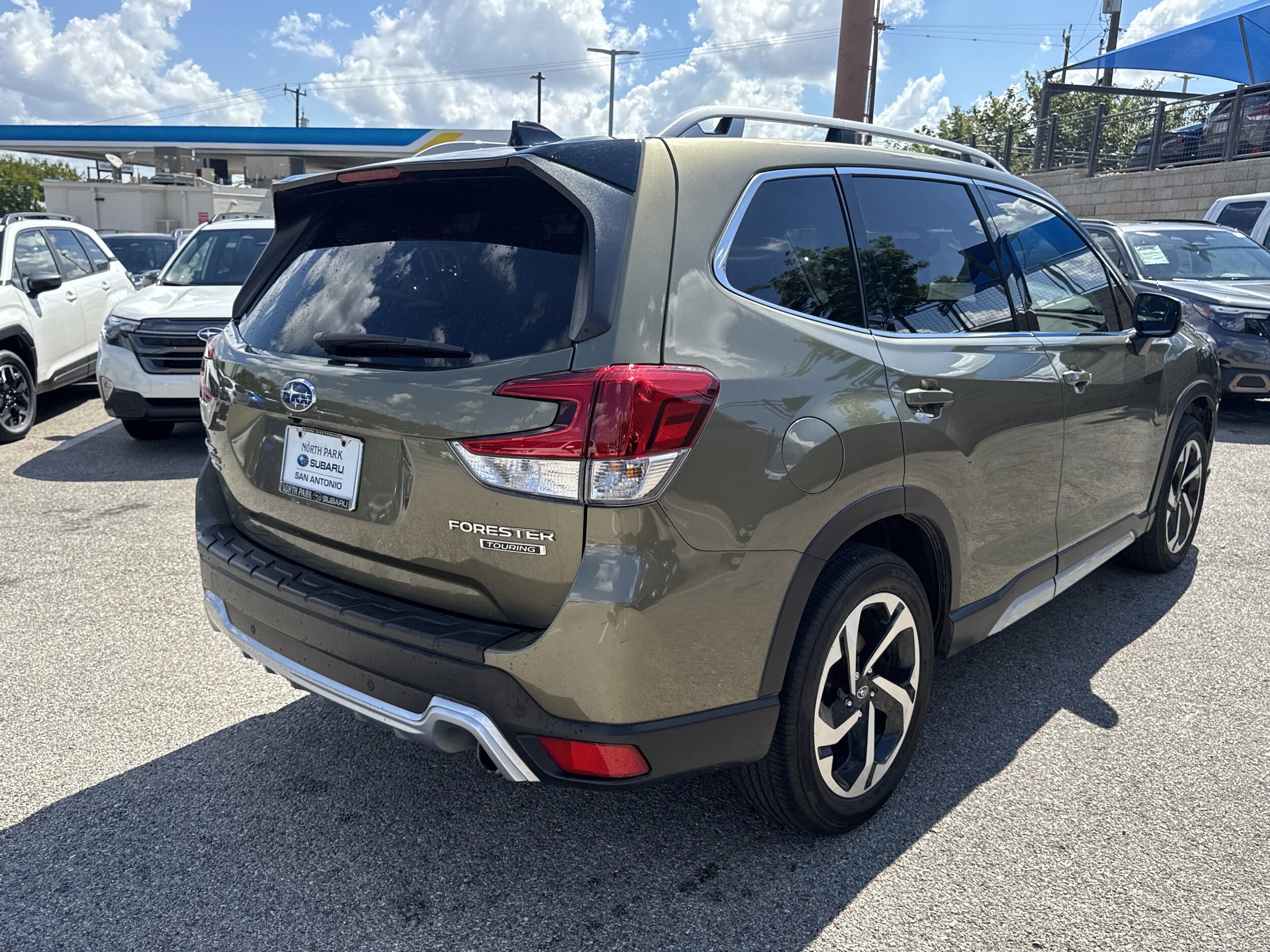 2024 Subaru Forester Touring photo 3