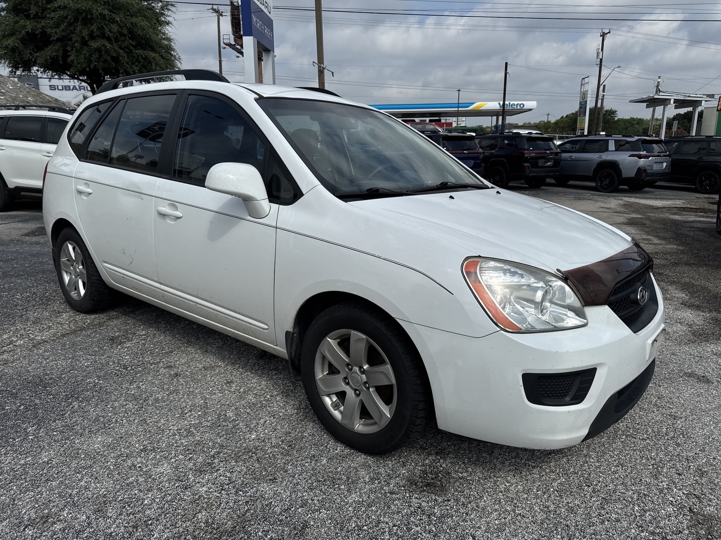 2009 Kia Rondo 2.4 AUTO LX's photo