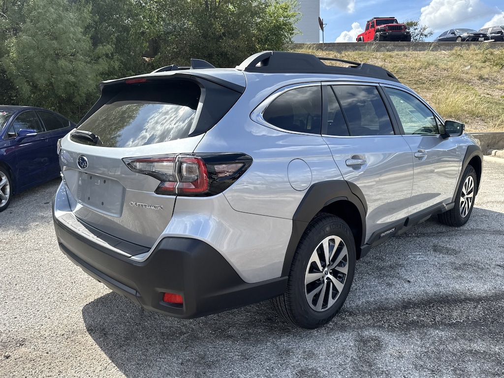 New 2025 Subaru Outback Premium SUV