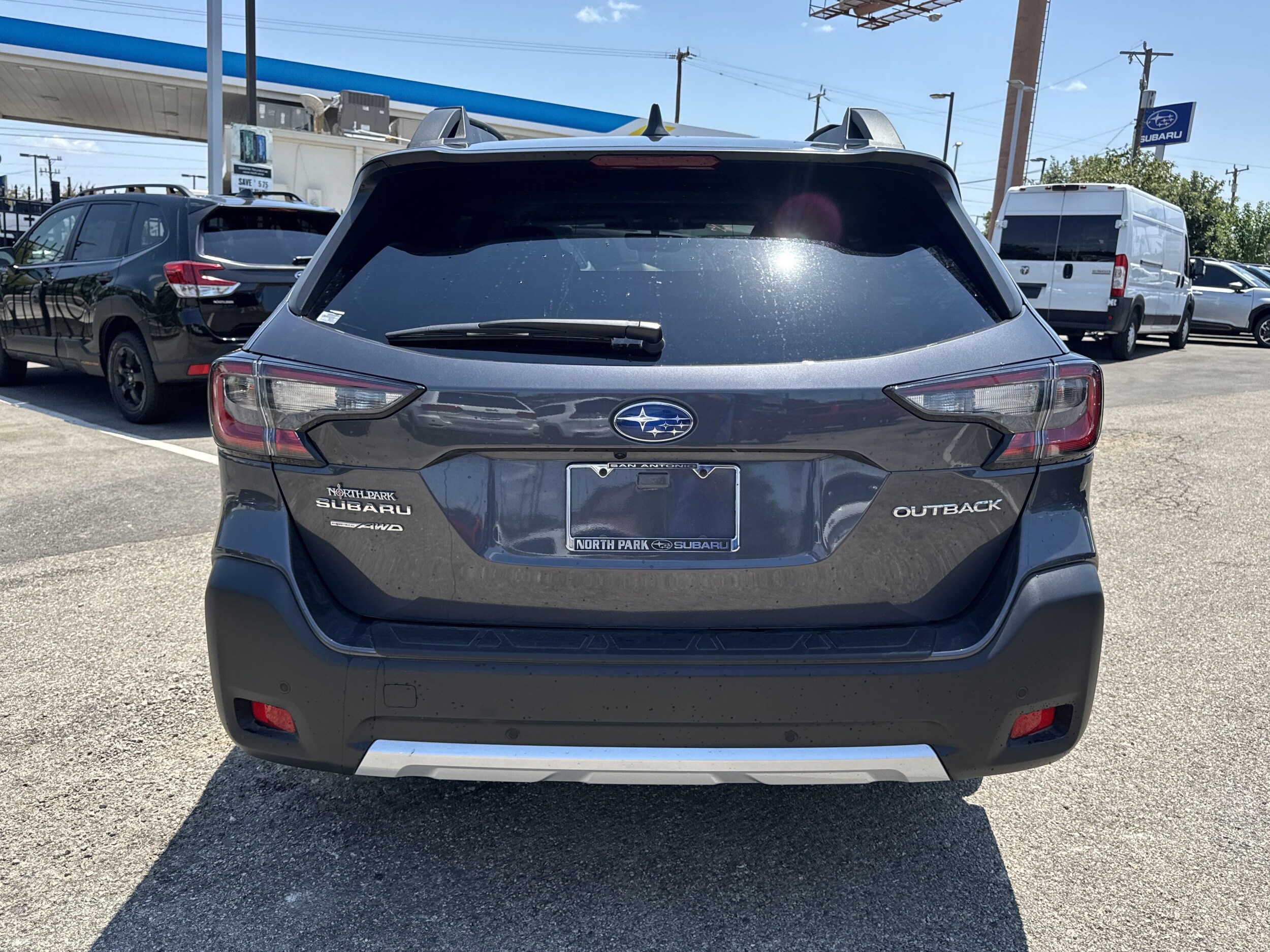 2025 Subaru Outback Limited photo 4