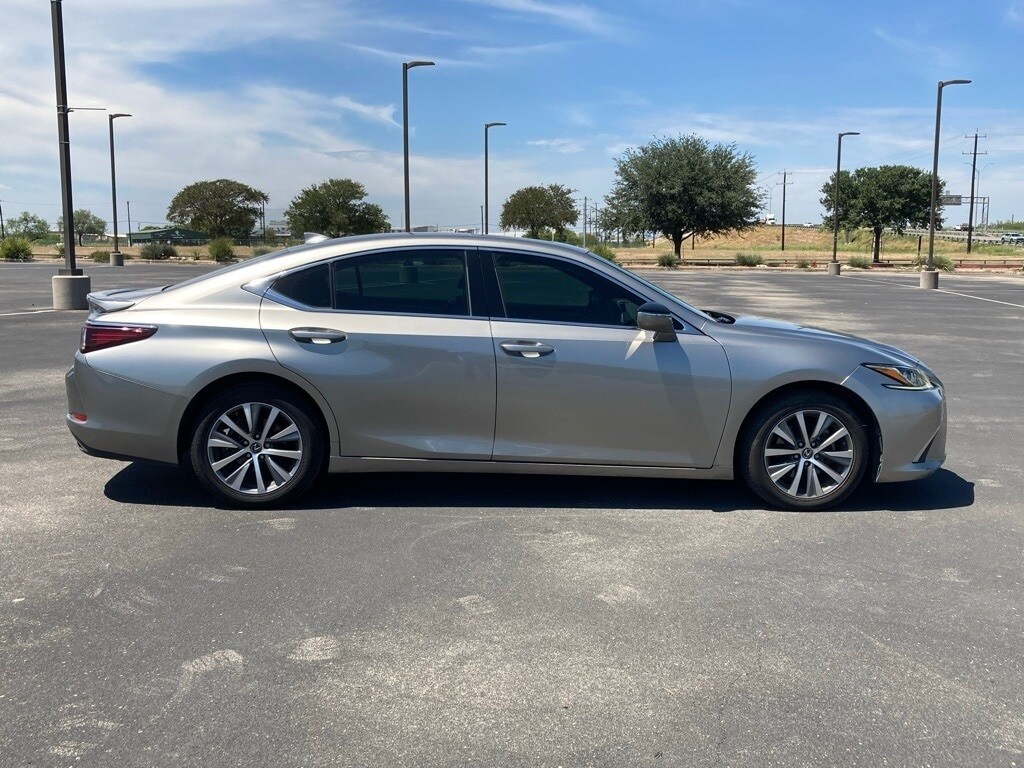 2020 Lexus ES 350 Premium photo 4