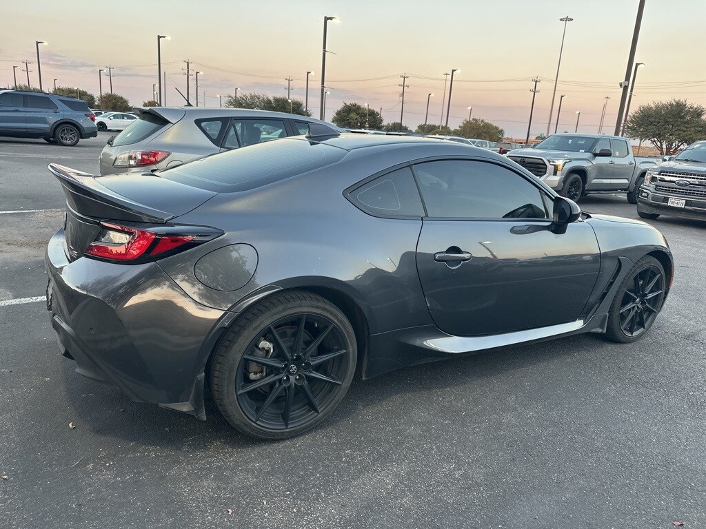 2024 Toyota GR86 Premium photo 3
