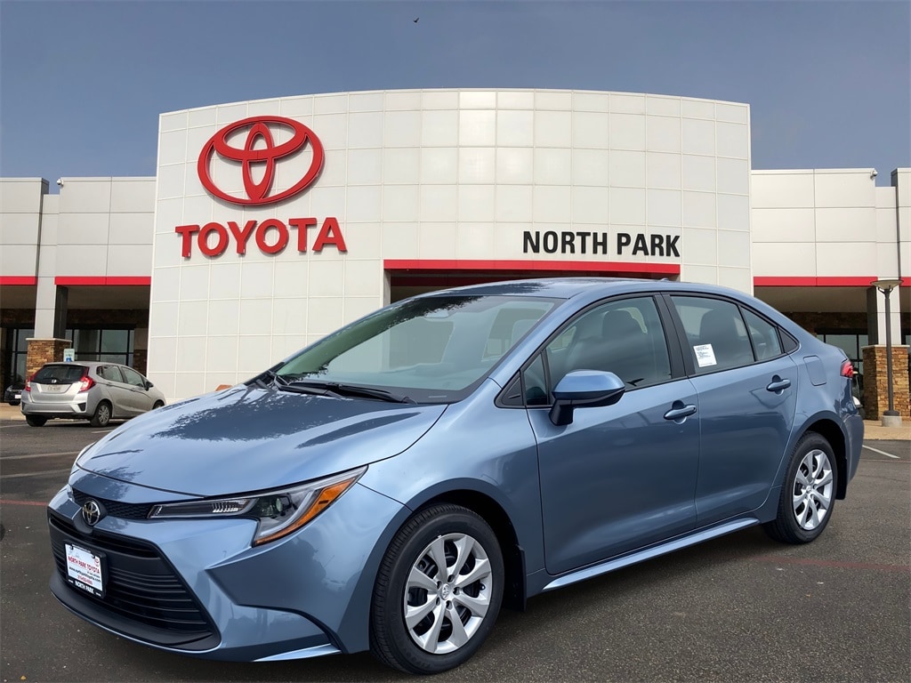 2026 Toyota Corolla LE's photo