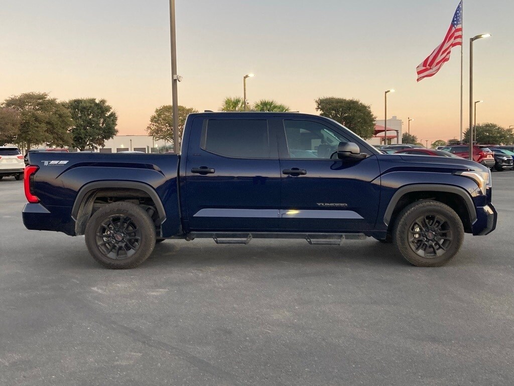 2023 Toyota Tundra SR5 photo 3